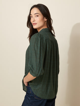 Women's shirt in a textured crepe fabric