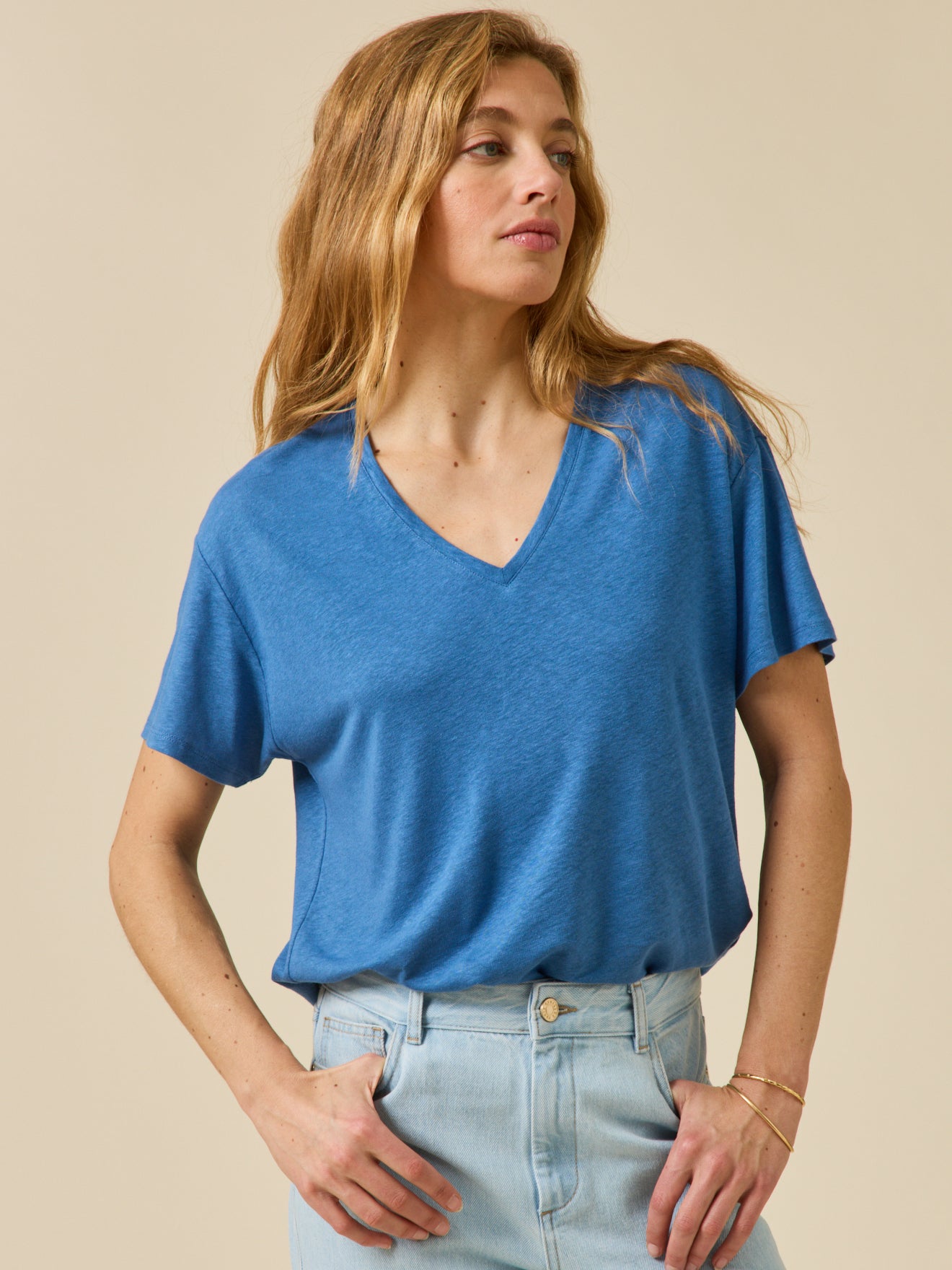 Women's linen and viscose T-shirt with V-neckline - Cyrillus COM