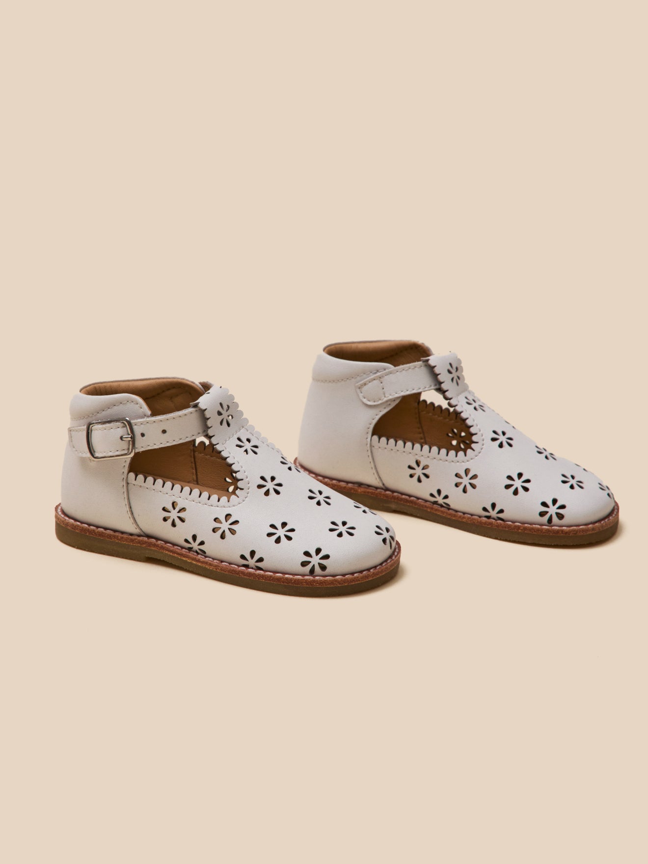 Baby's punch-hole leather T-strap shoes - Cyrillus COM