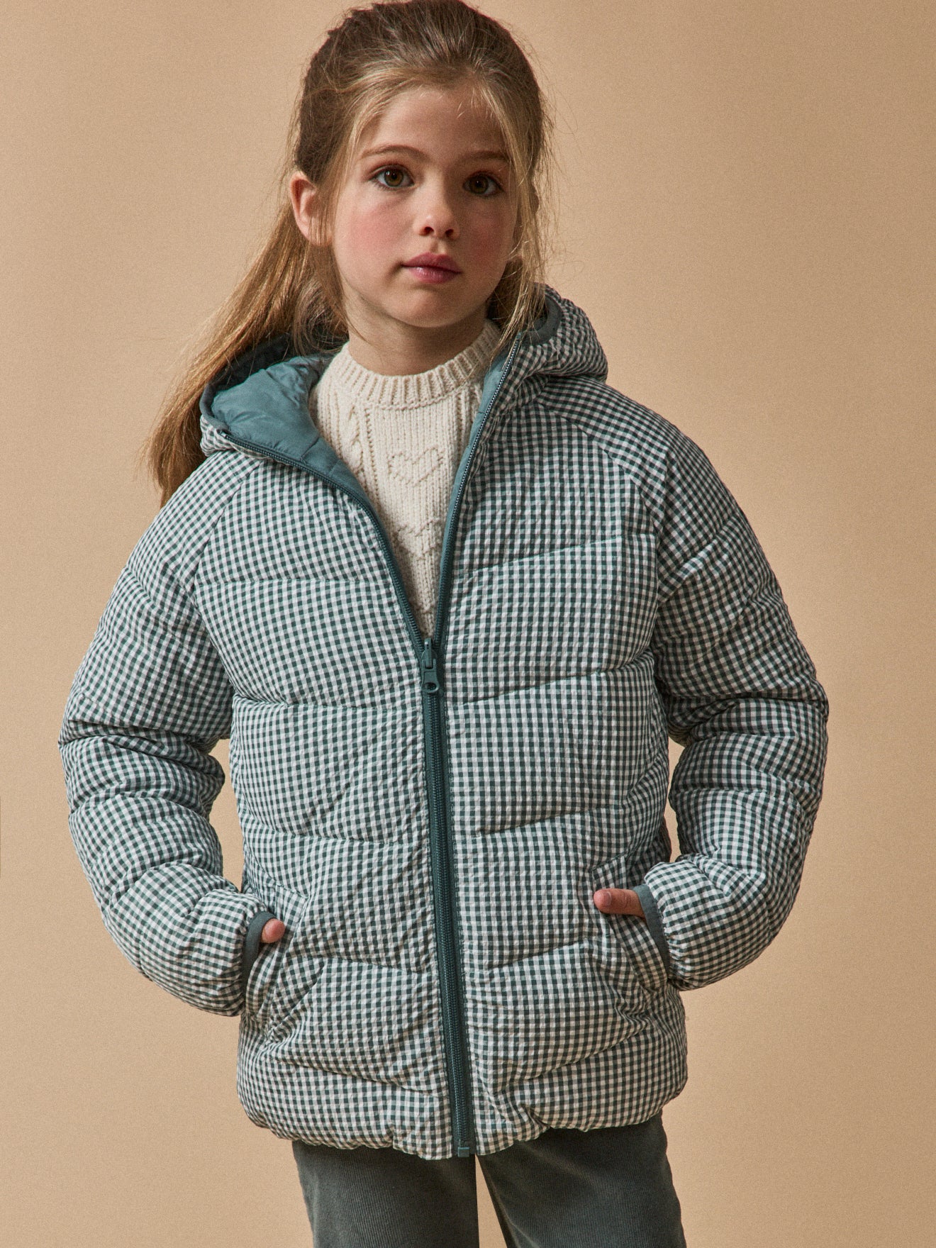 Girl's 2-in-1 reversible puffer jacket - Main Image