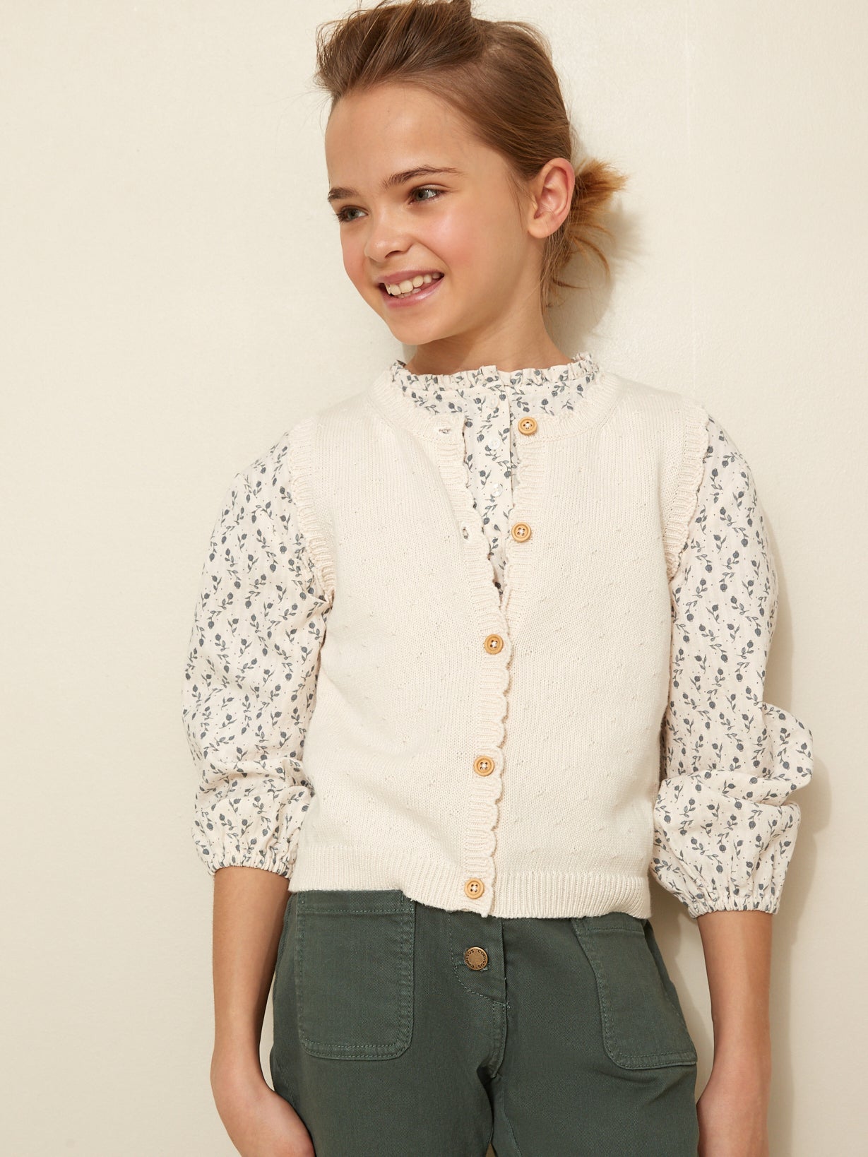 Girls hotsell sleeveless cardigan