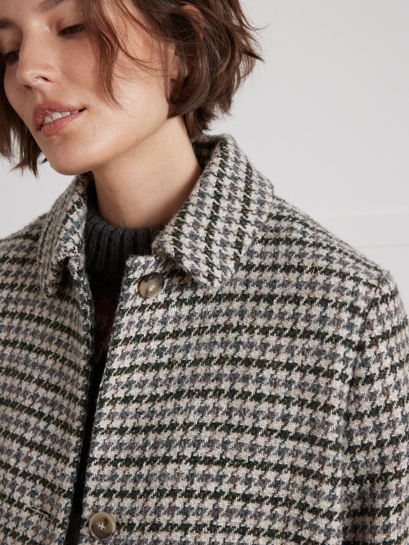 Women's short large houndstooth woolen coat
