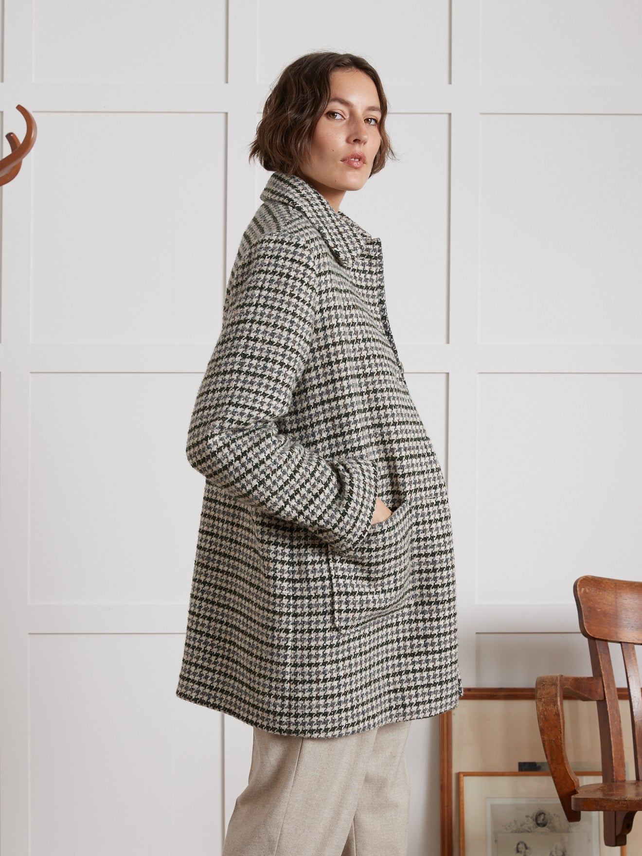 Women's short large houndstooth woolen coat