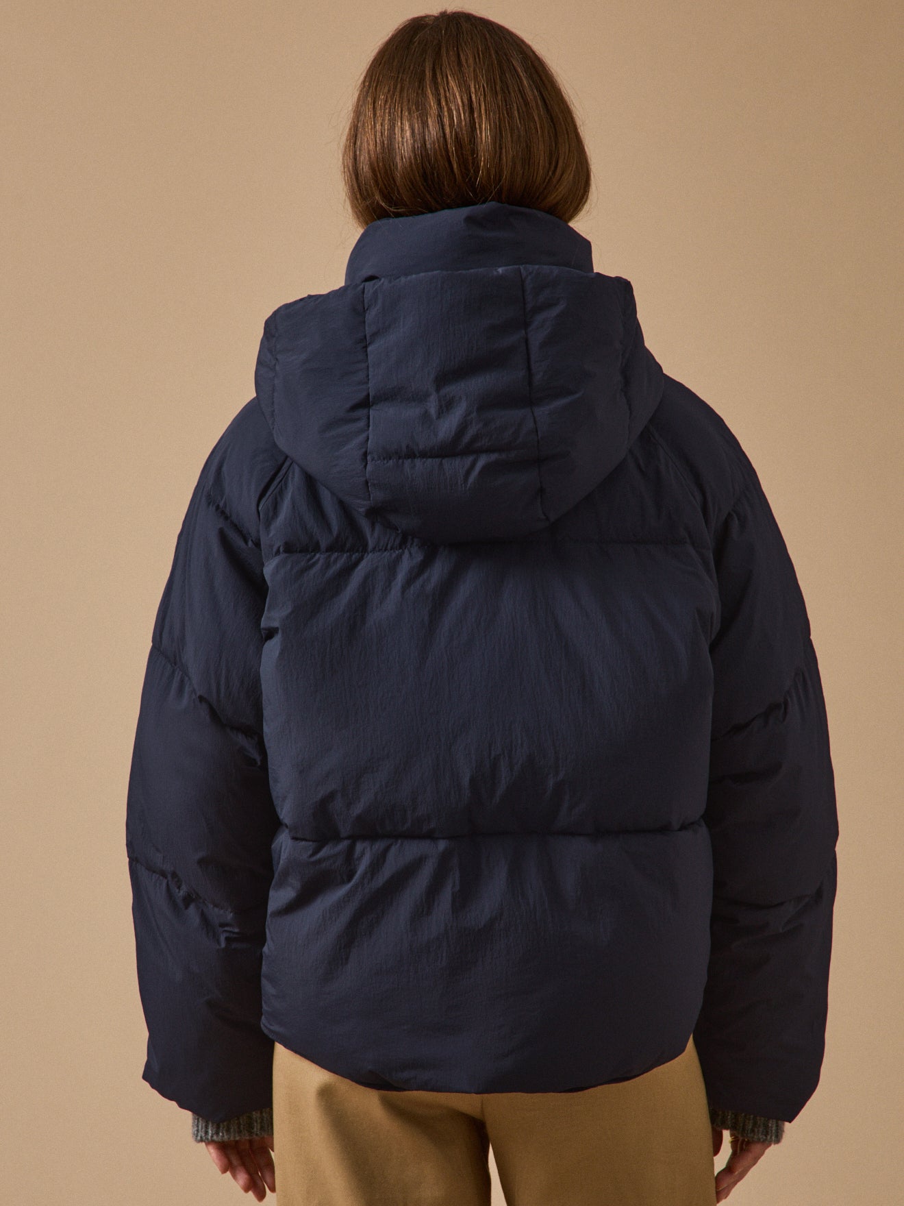 Women's short quilted puffer