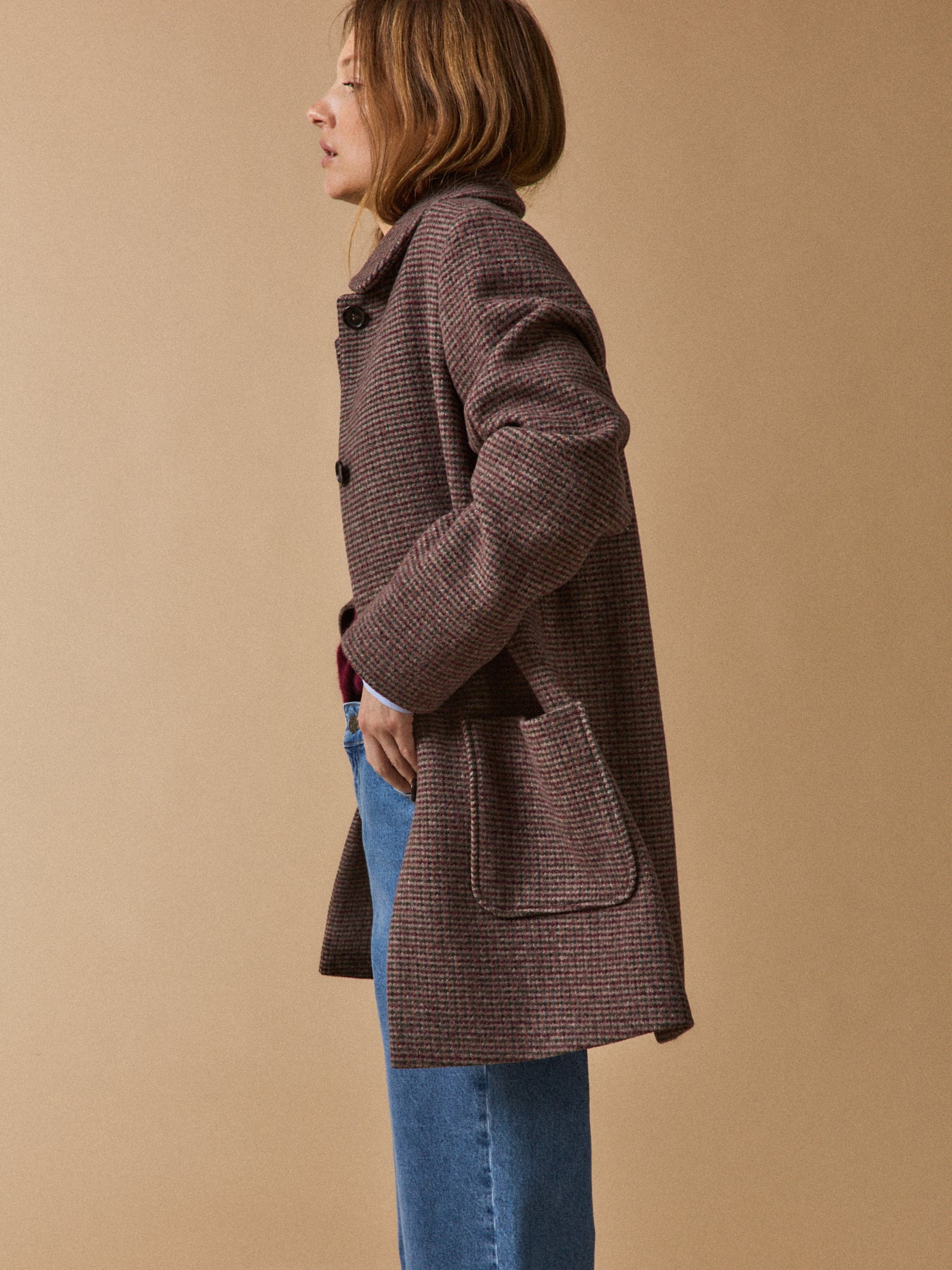 Women's short checked woolen coat