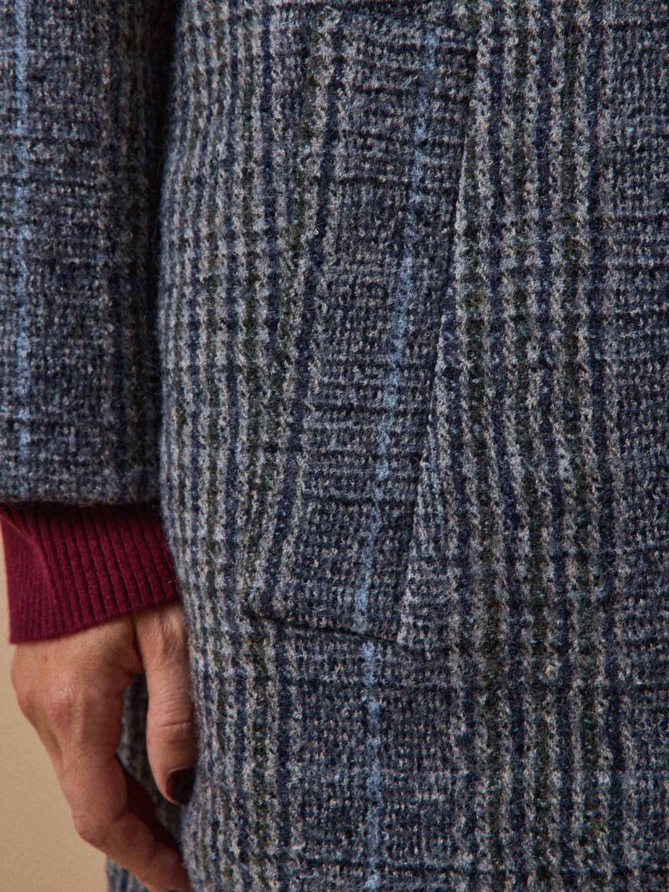 Women's check wool cloth coat with high neckline