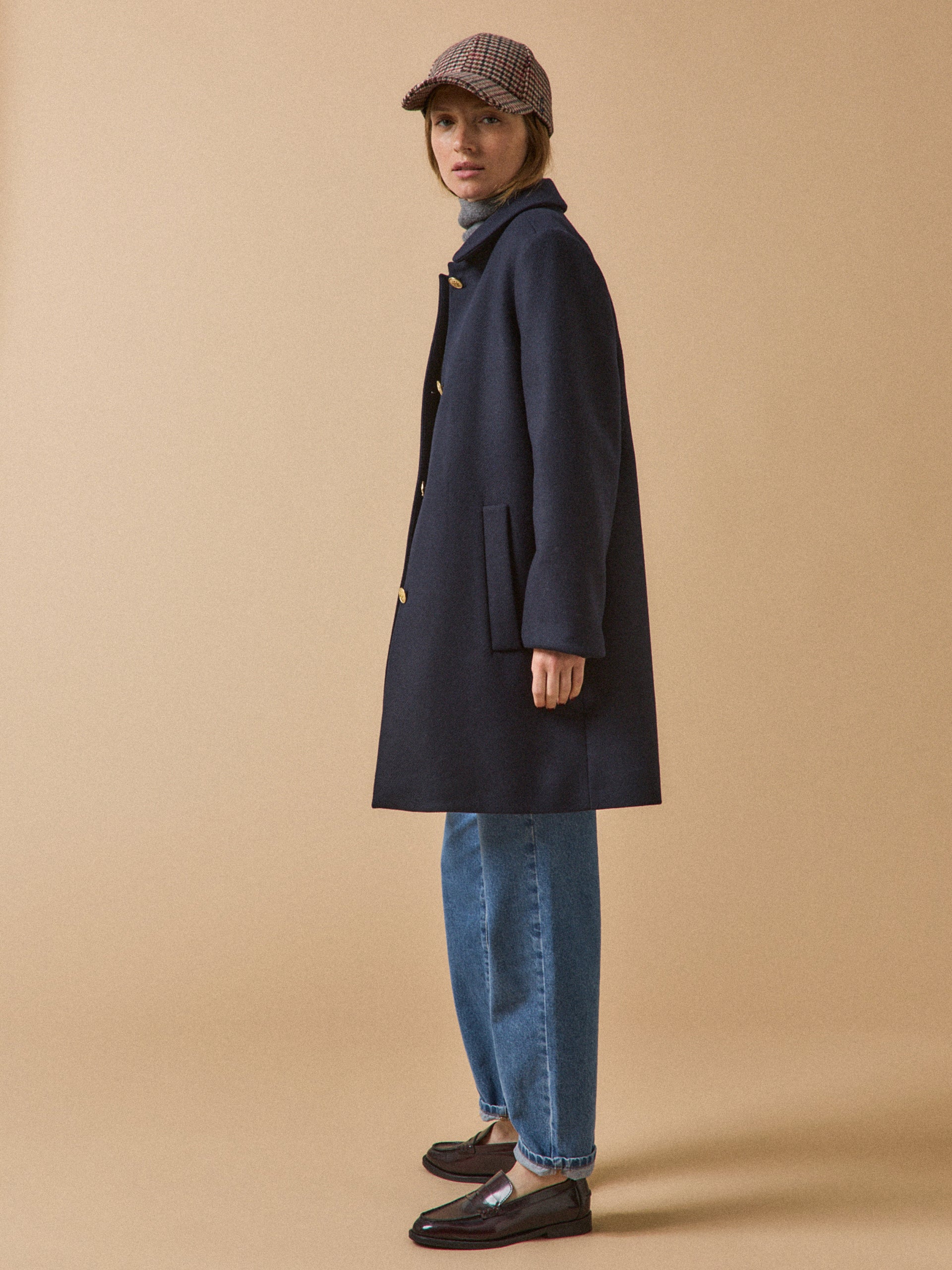 Women's plain short woolen coat
