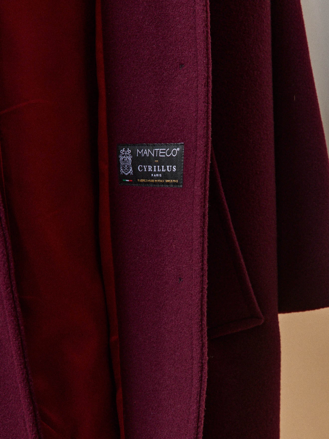 Women's plain mid-length woolen coat