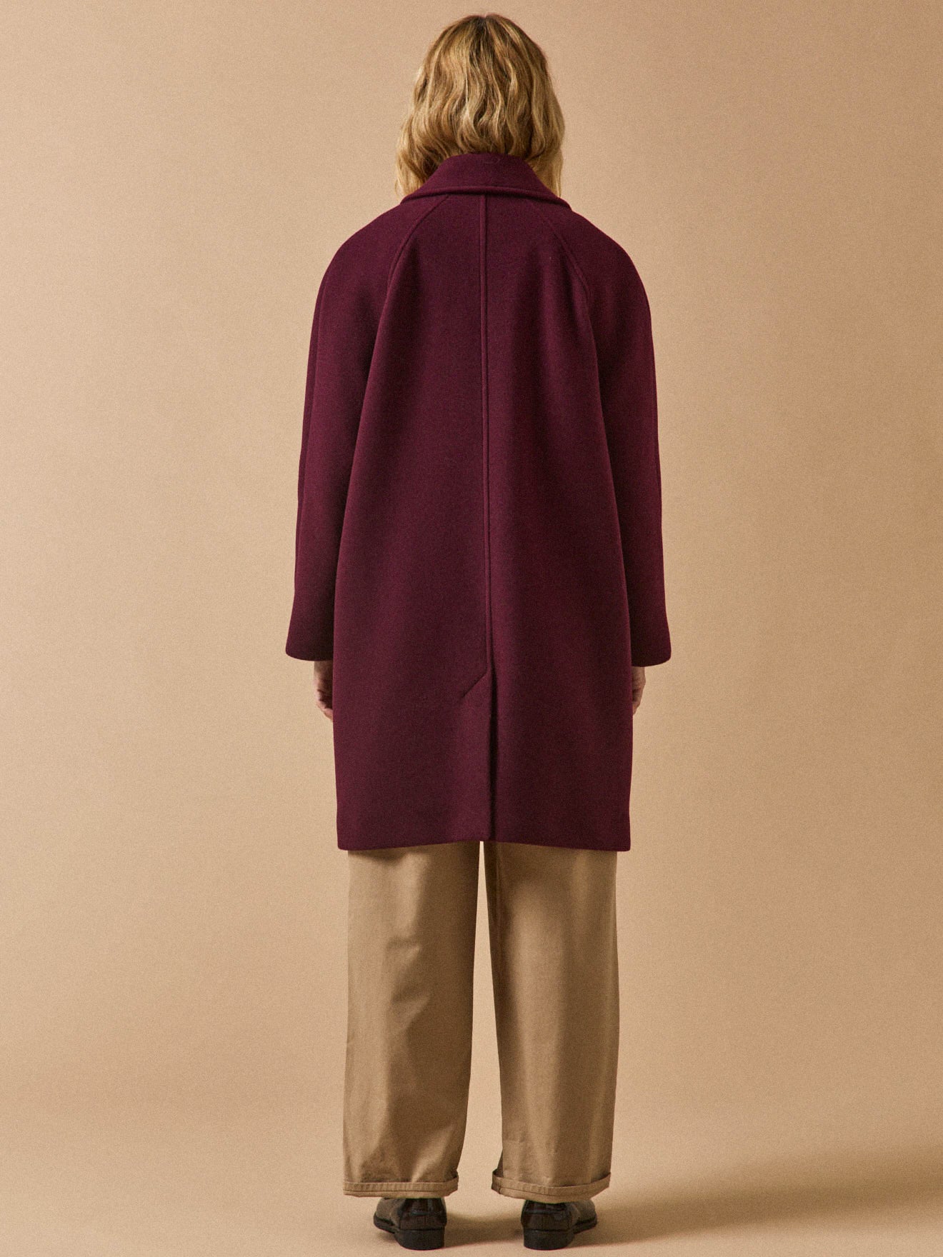 Women's plain mid-length woolen coat