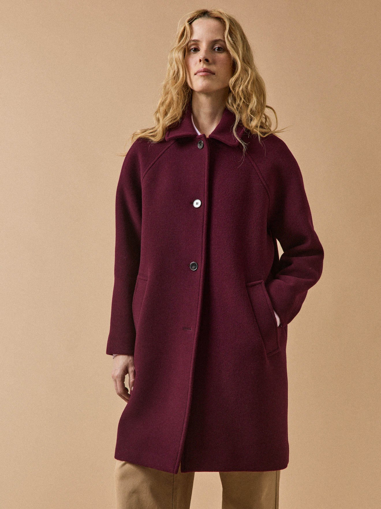 Women's plain mid-length woolen coat