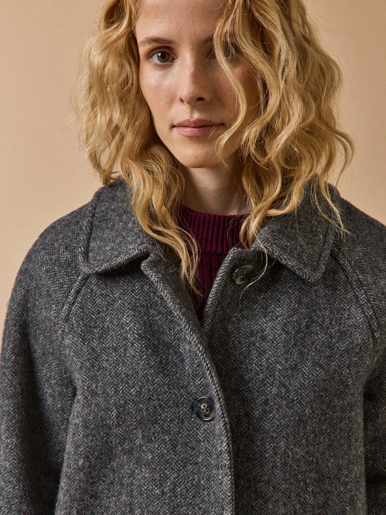 Women's oversize mid-length woolen herringbone coat