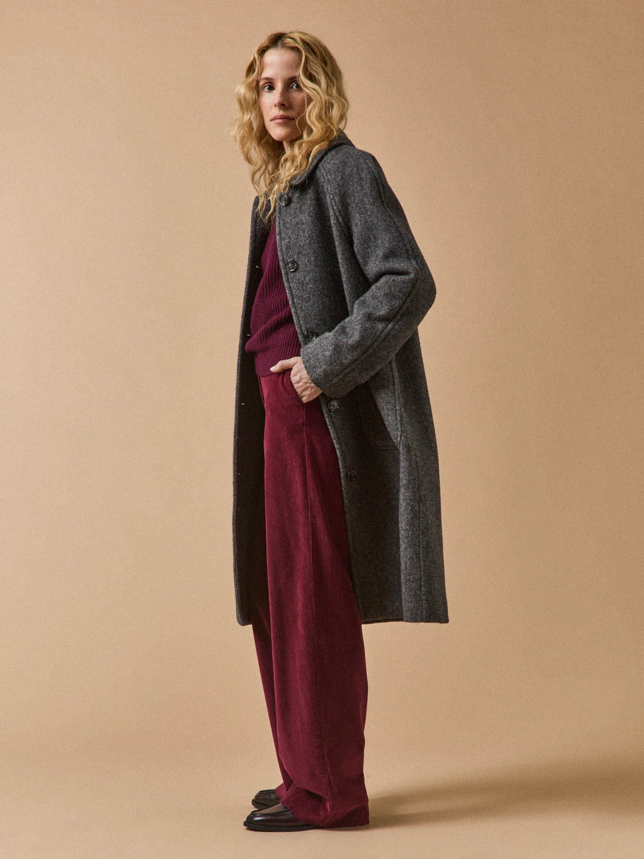 Women's oversize mid-length woolen herringbone coat