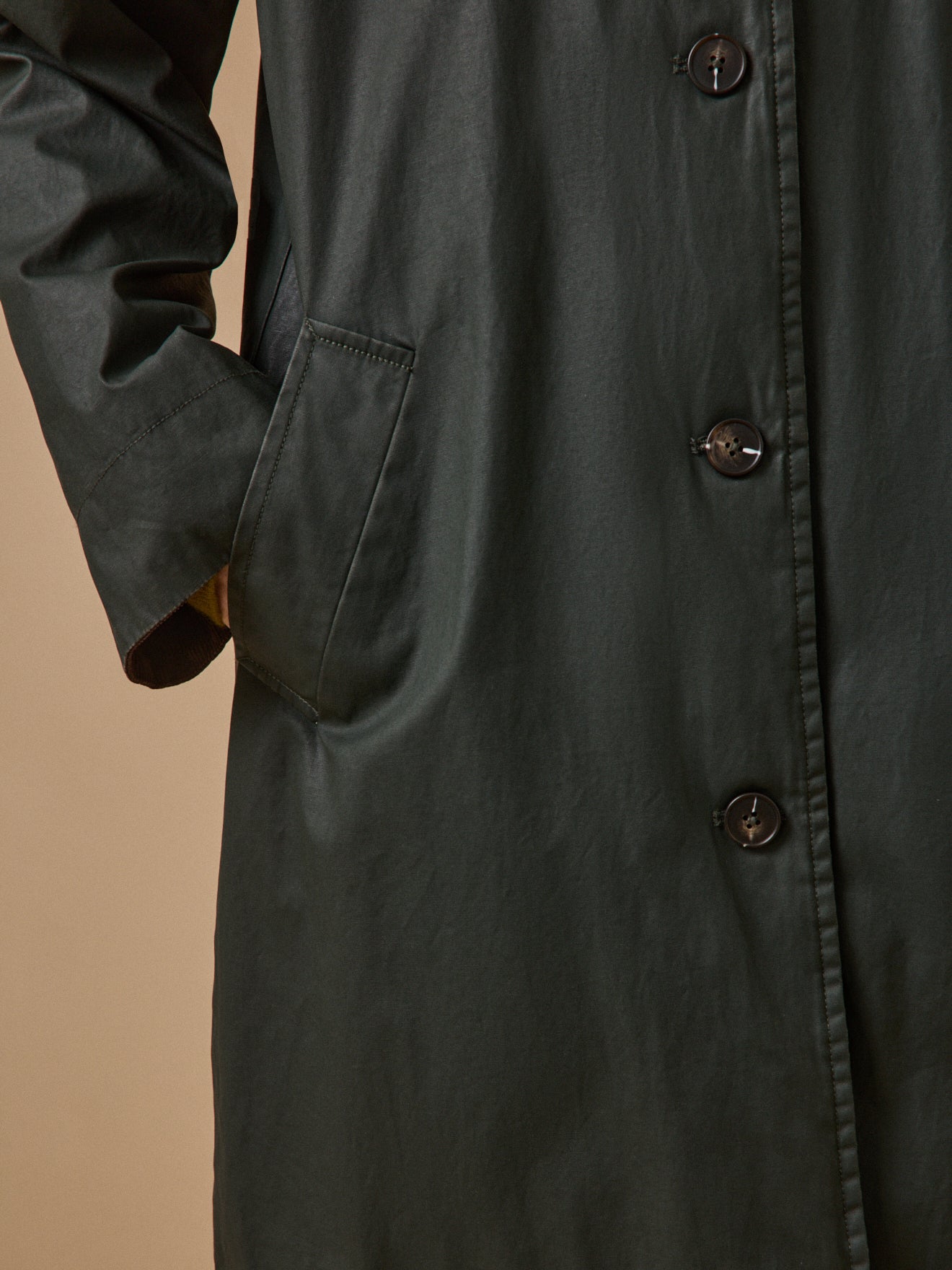 Women's coated toile overcoat