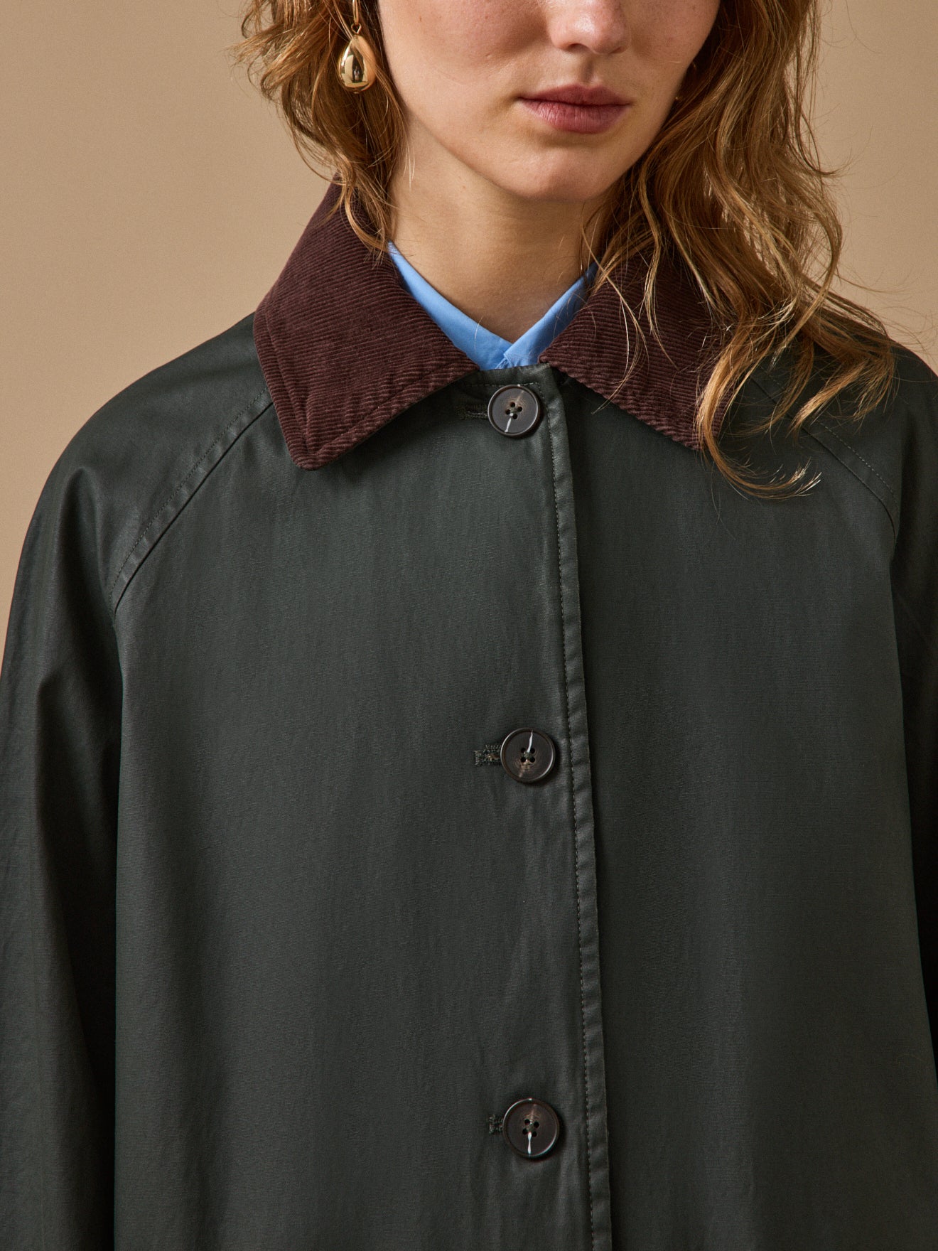 Women's coated toile overcoat