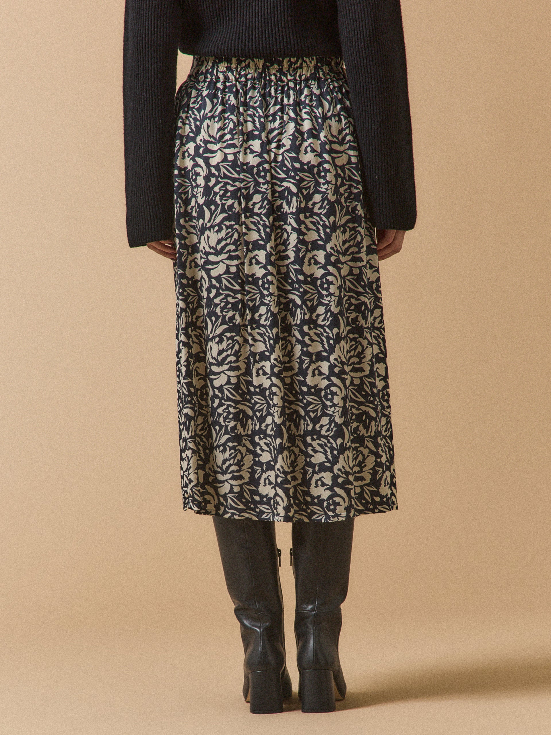 Women's mid-length Luna-print skirt