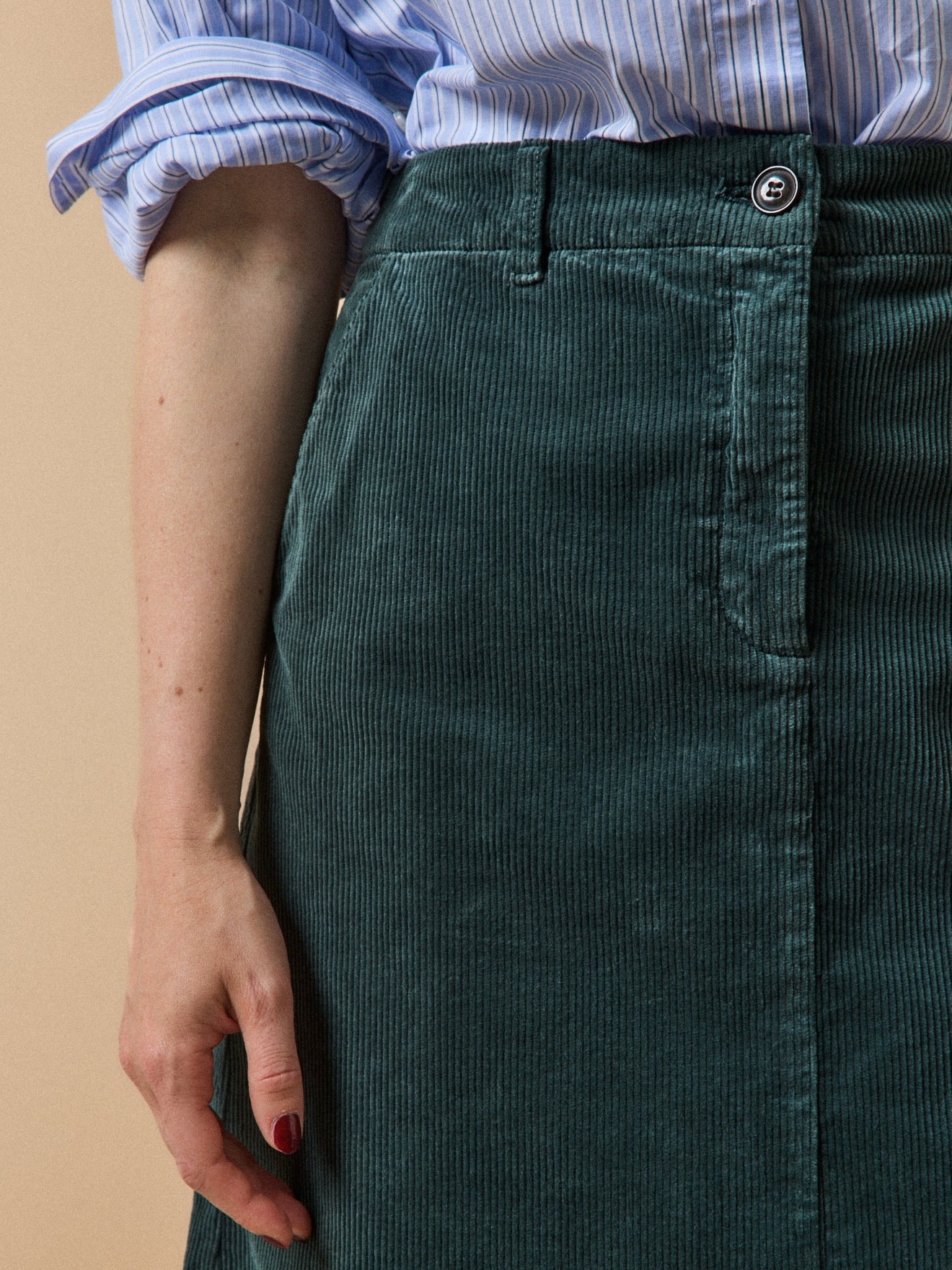 Women's short corduroy skirt