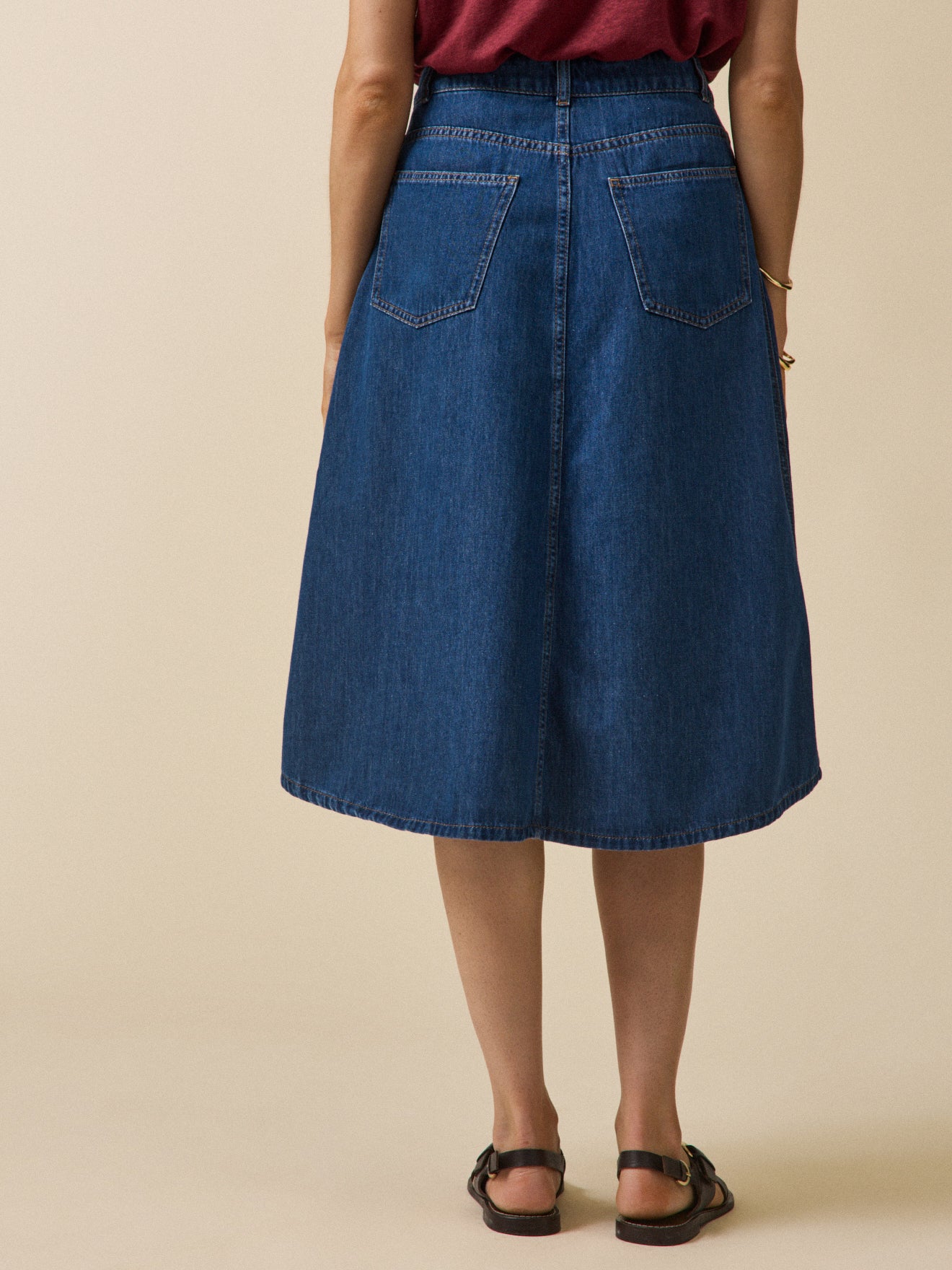 Women's mid-length organic cotton denim skirt