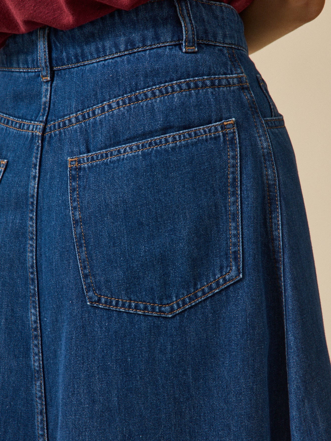 Women's mid-length organic cotton denim skirt