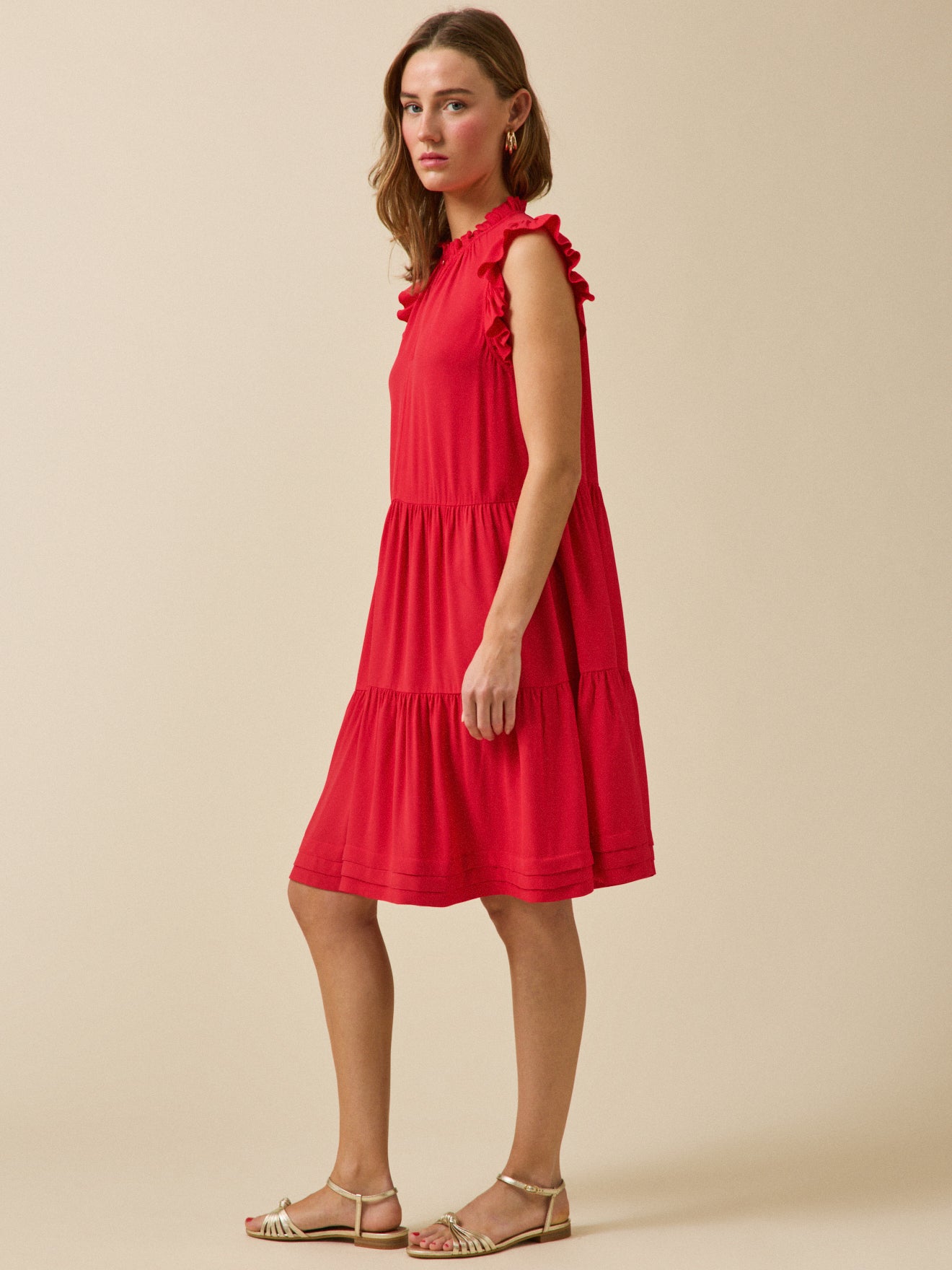 Women's sleeveless ruffled dress