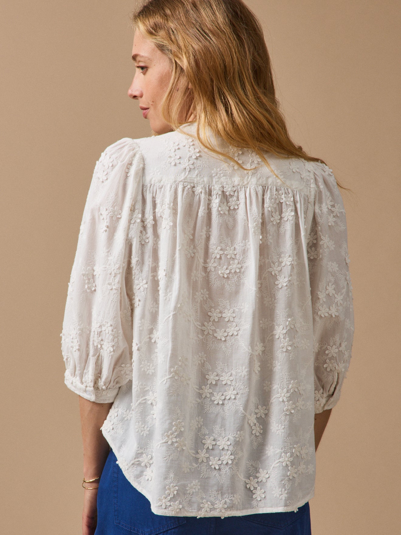 Women's embroidered cotton blouse with 3D flowers - Cyrillus COM