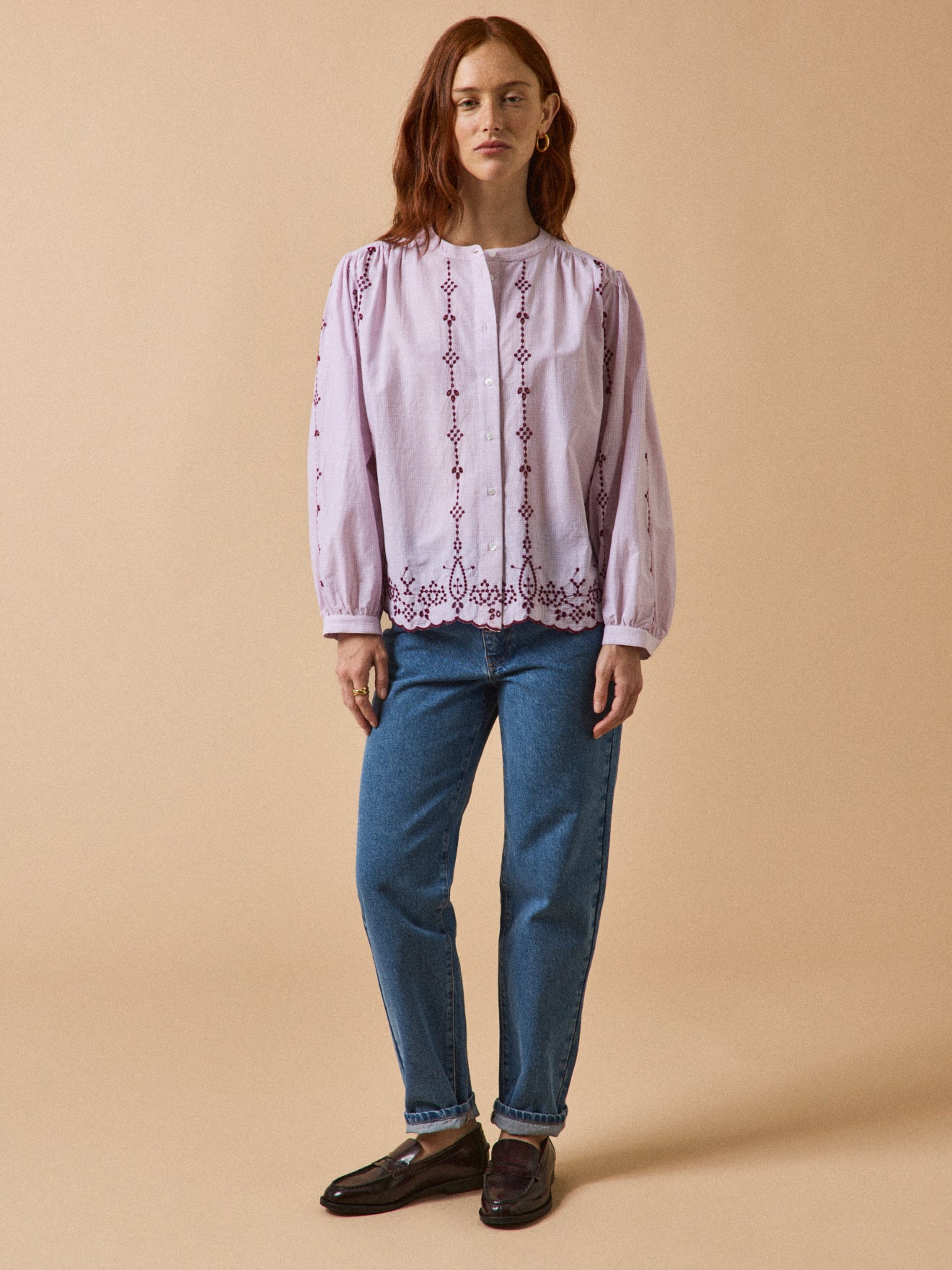 Women's contrasting embroidery cotton blouse