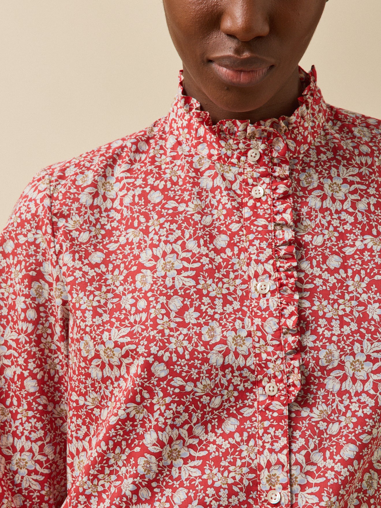 Women's ruffled collar shirt made with Liberty fabric - The Limited Collection