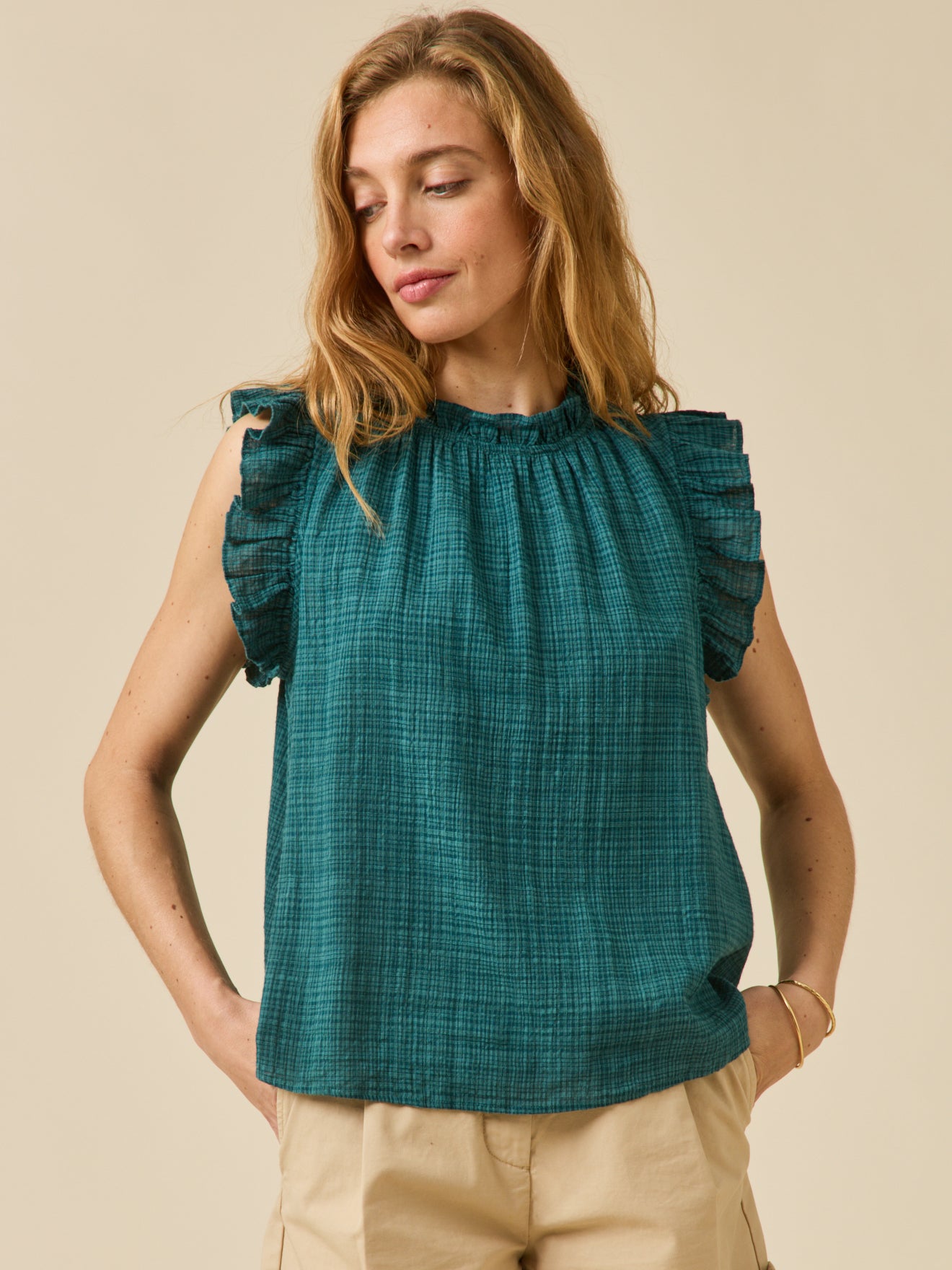 Top sans manches volanté femme en crépon