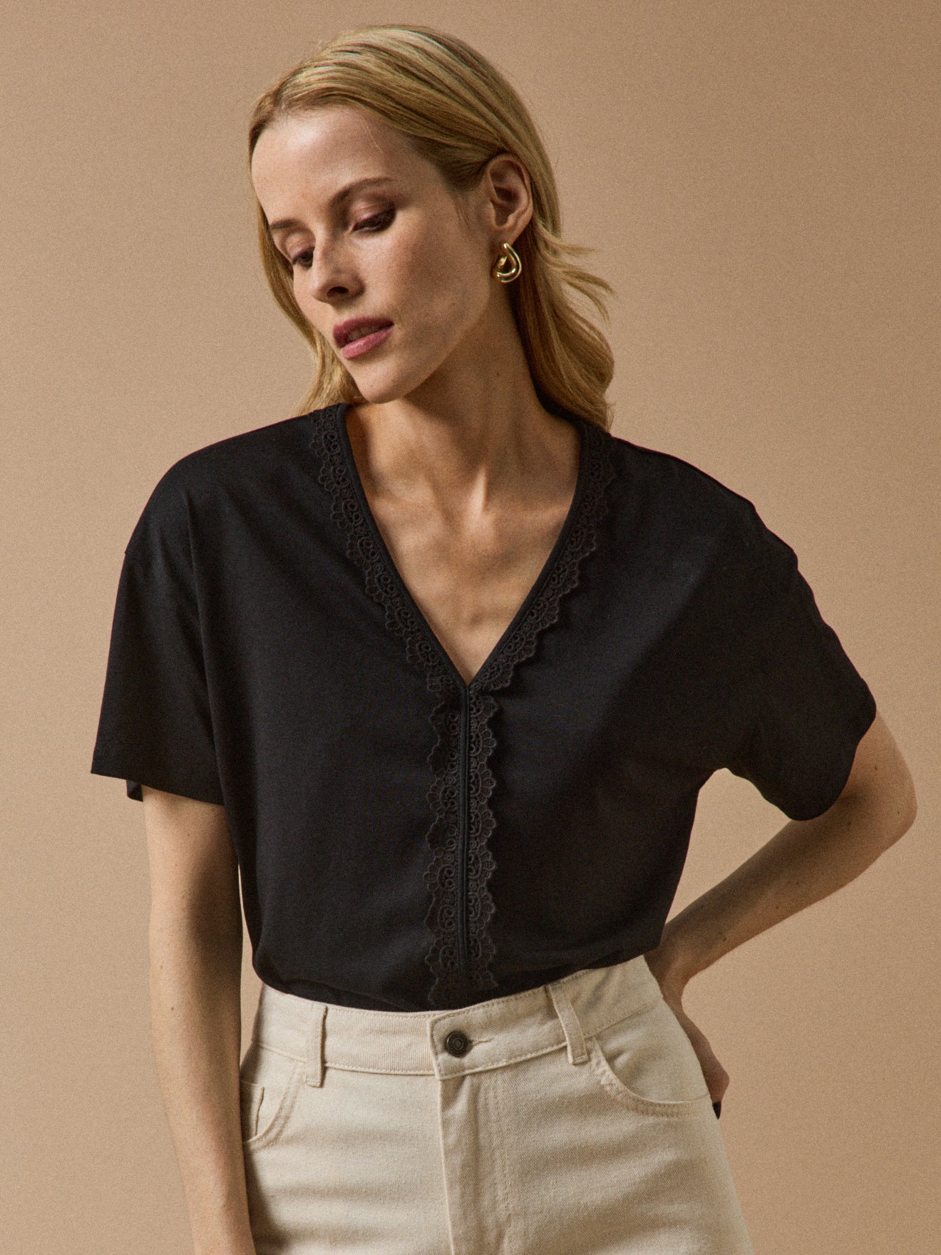 T-shirt col V dentelle femme lyocell et coton