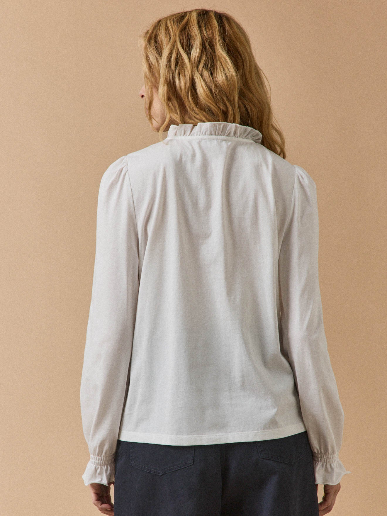 Women's ruffled organic cotton T-shirt