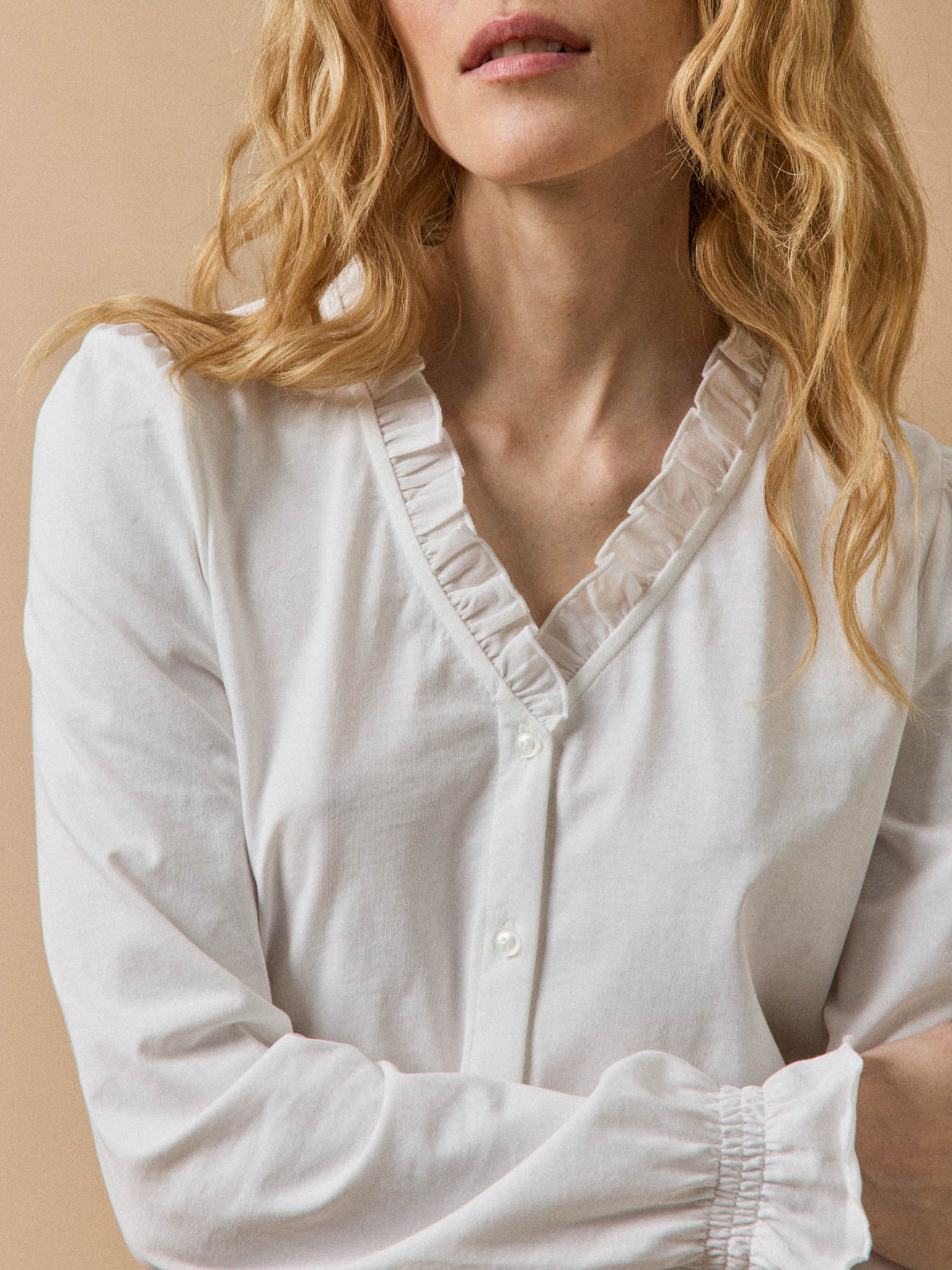 Women's ruffled organic cotton T-shirt