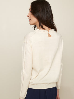 Women's organic cotton and cashmere sweater with ruffled neckline