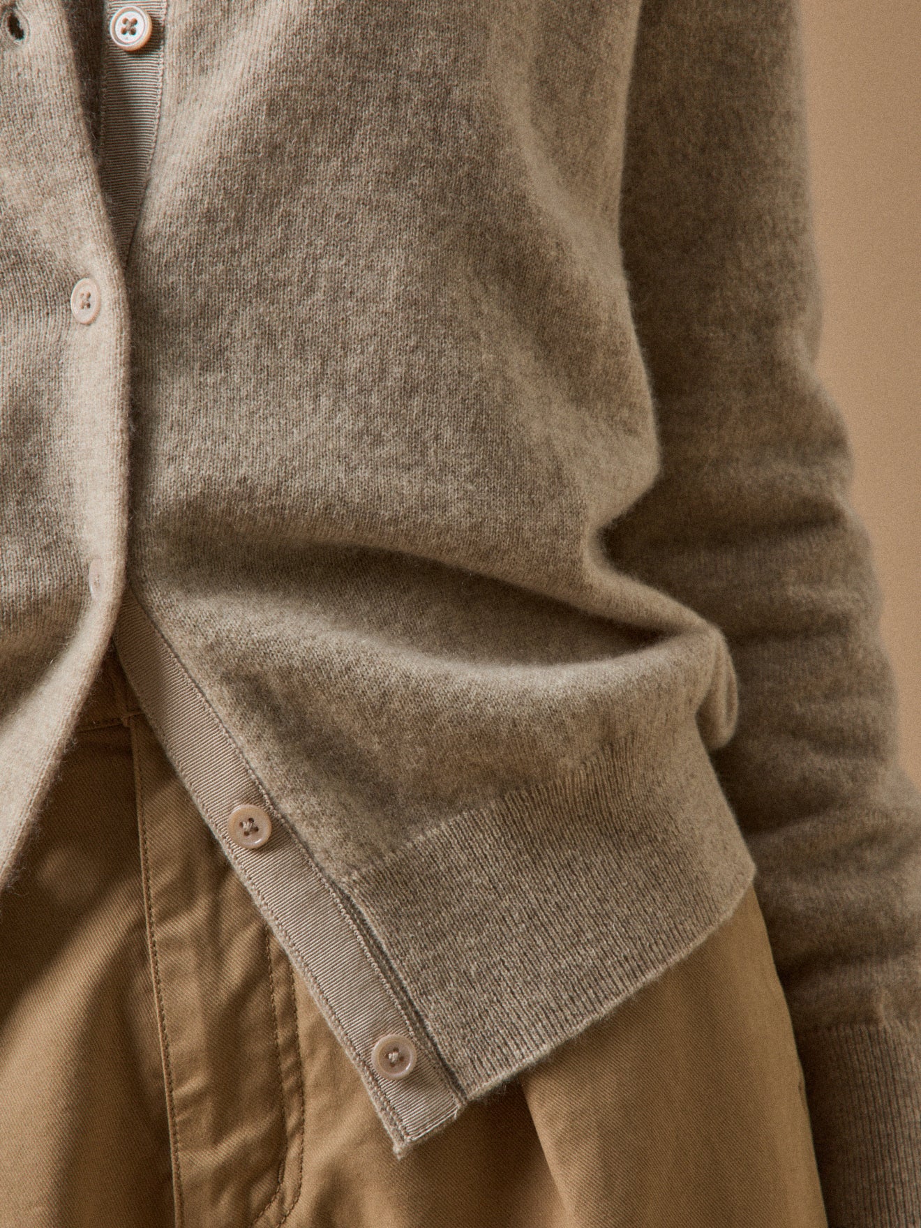 Women's button cardigan - The Cashmere Collection