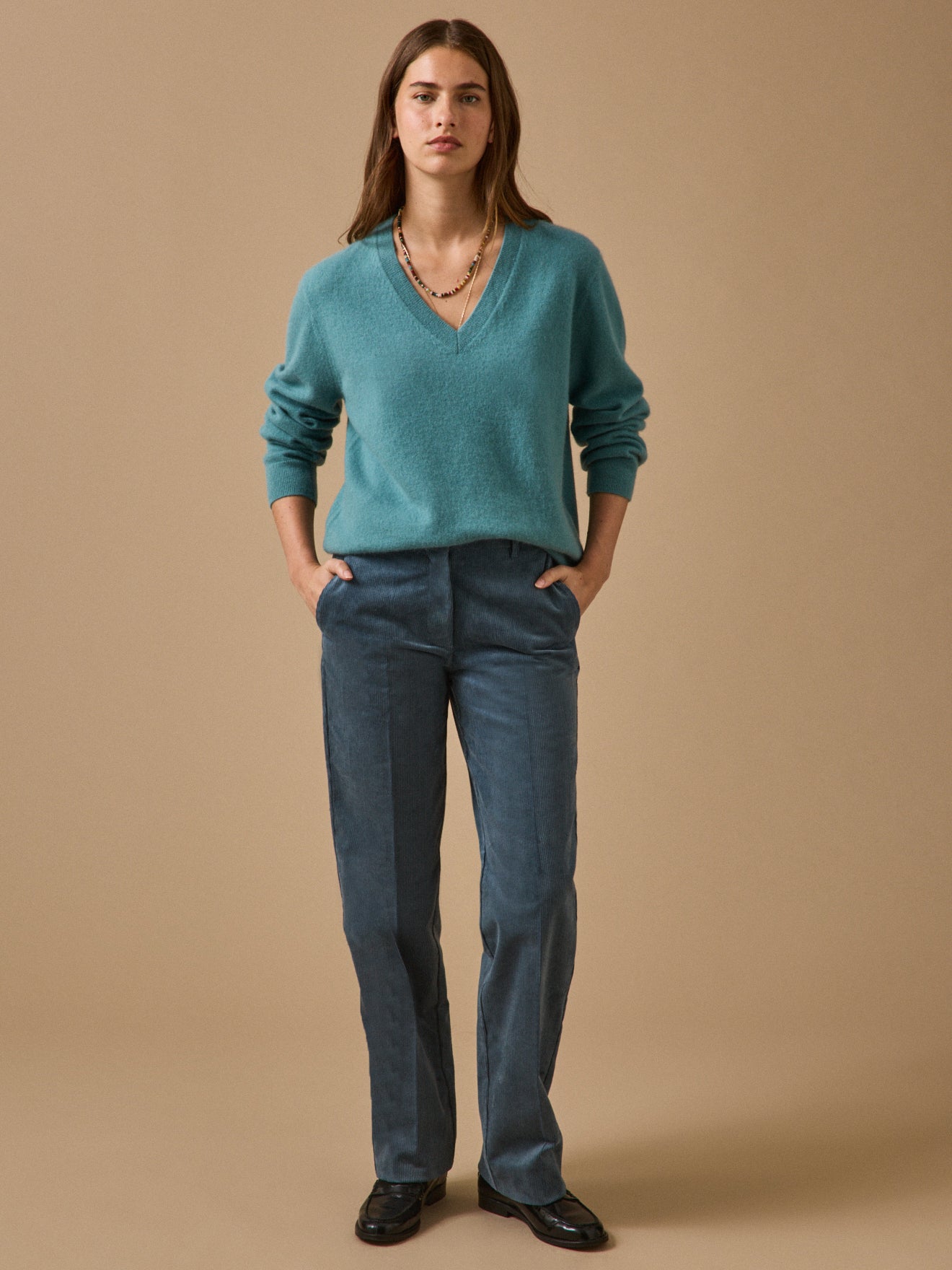 Women's V-neck sweater - The Cashmere Collection