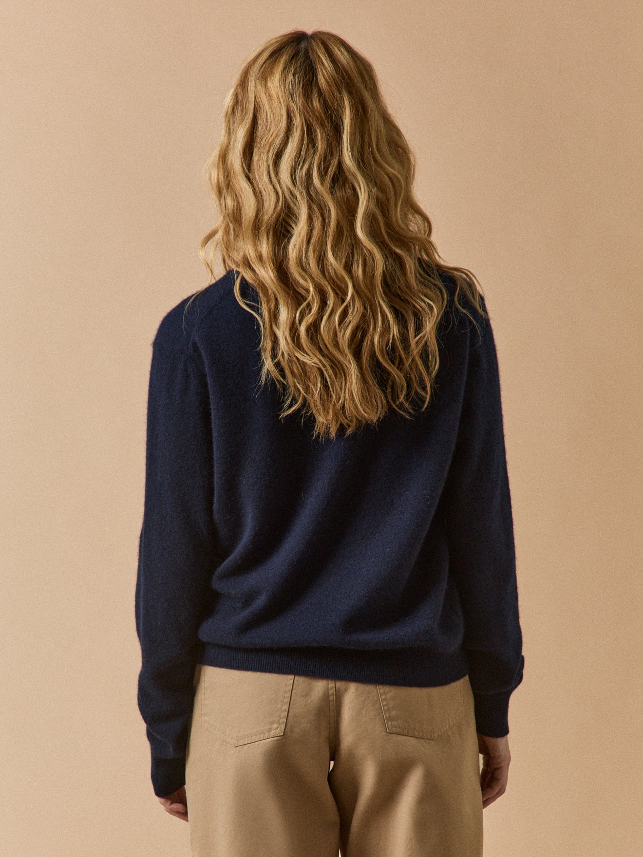 Women's V-neck sweater - The Cashmere Collection