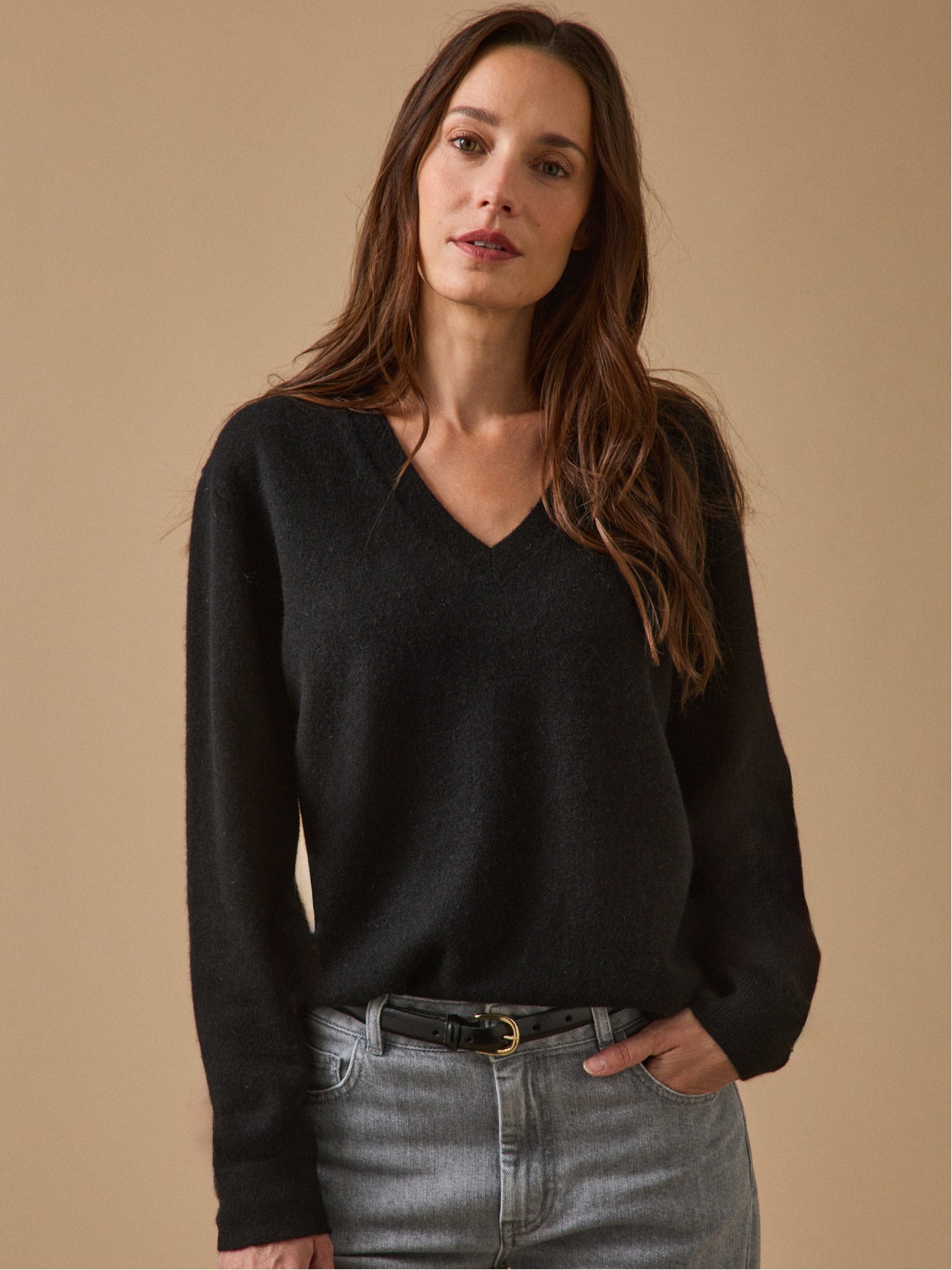 Women's V-neck sweater - The Cashmere Collection