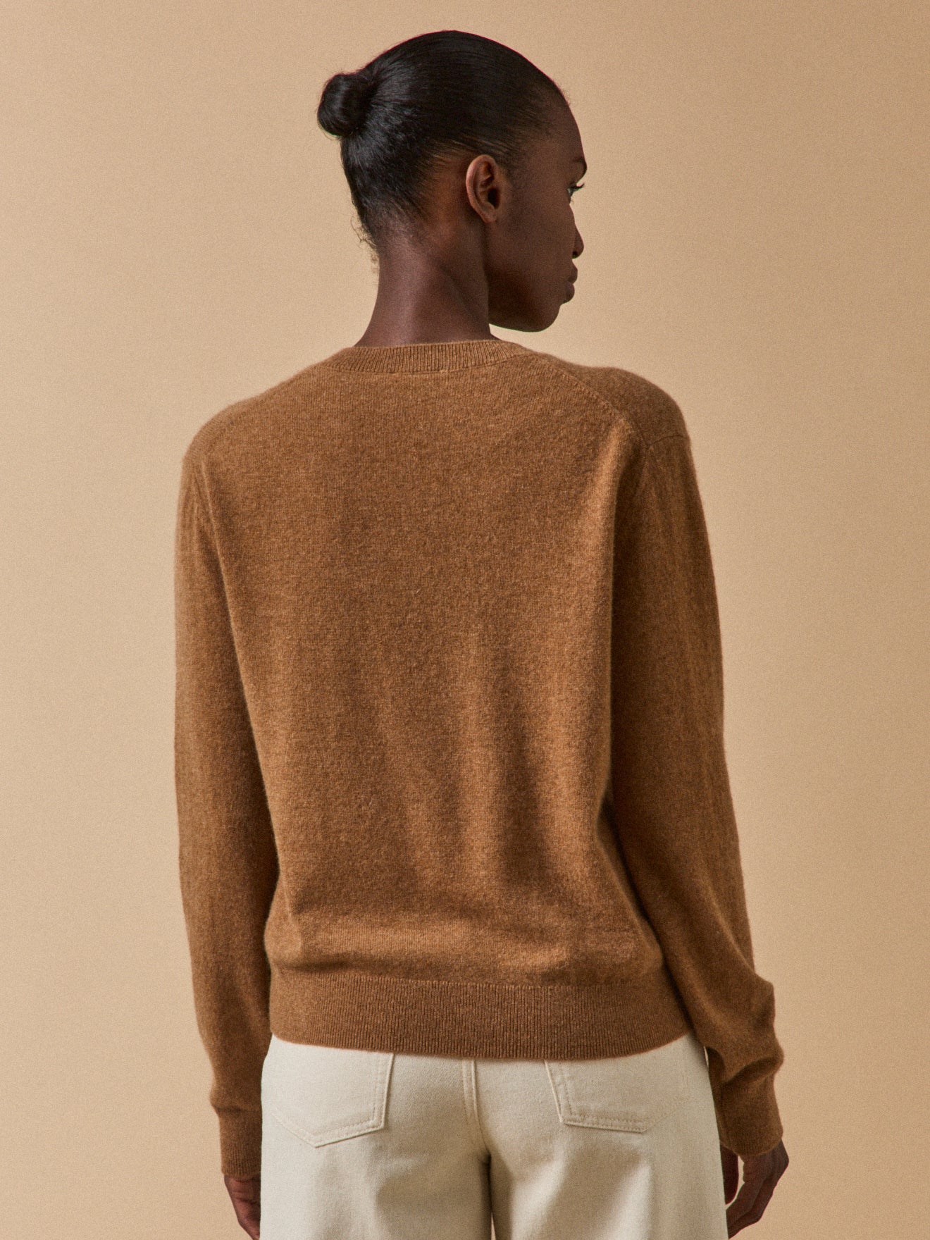 Women's V-neck sweater - The Cashmere Collection