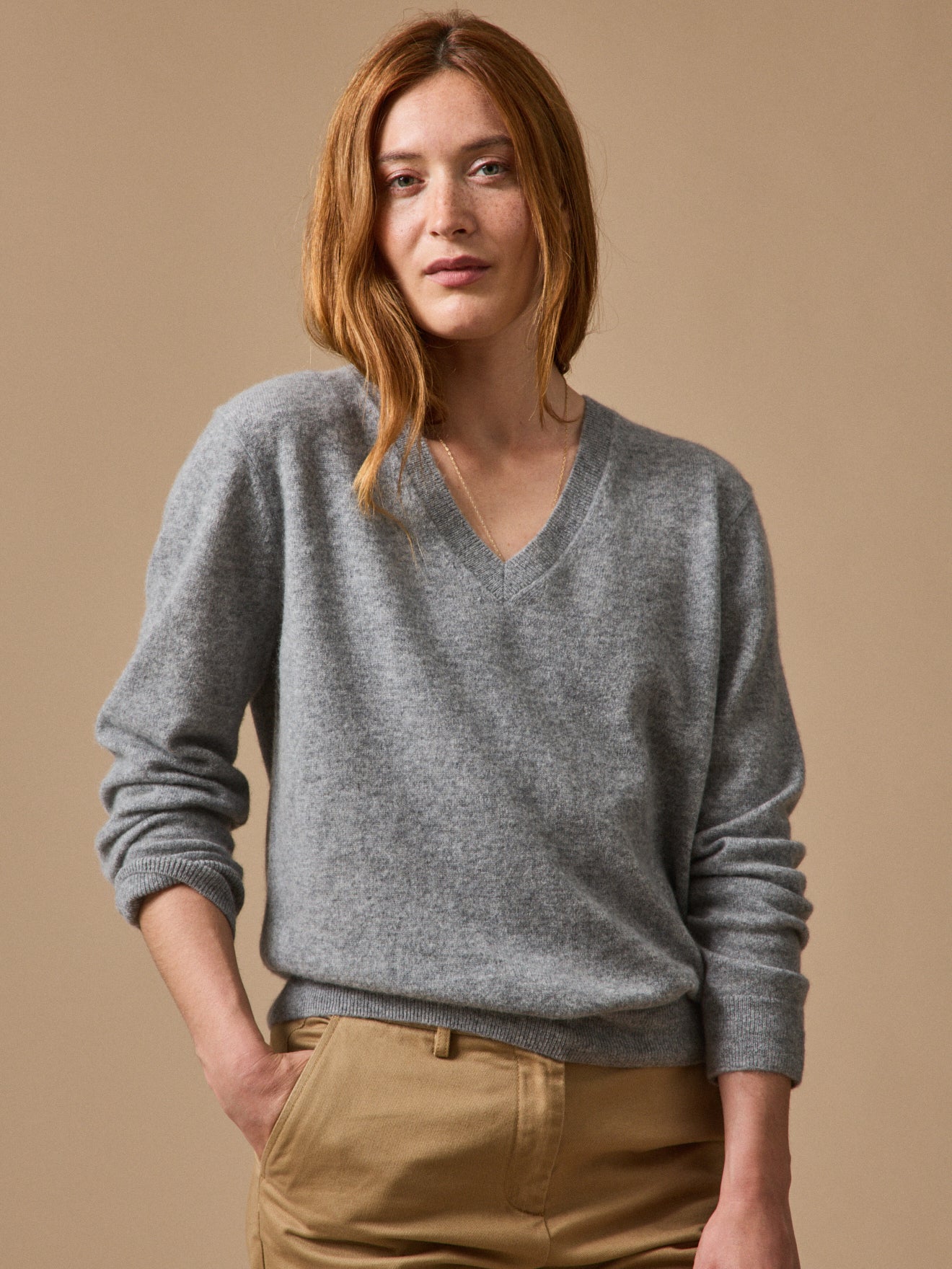 Women's V-neck sweater - The Cashmere Collection