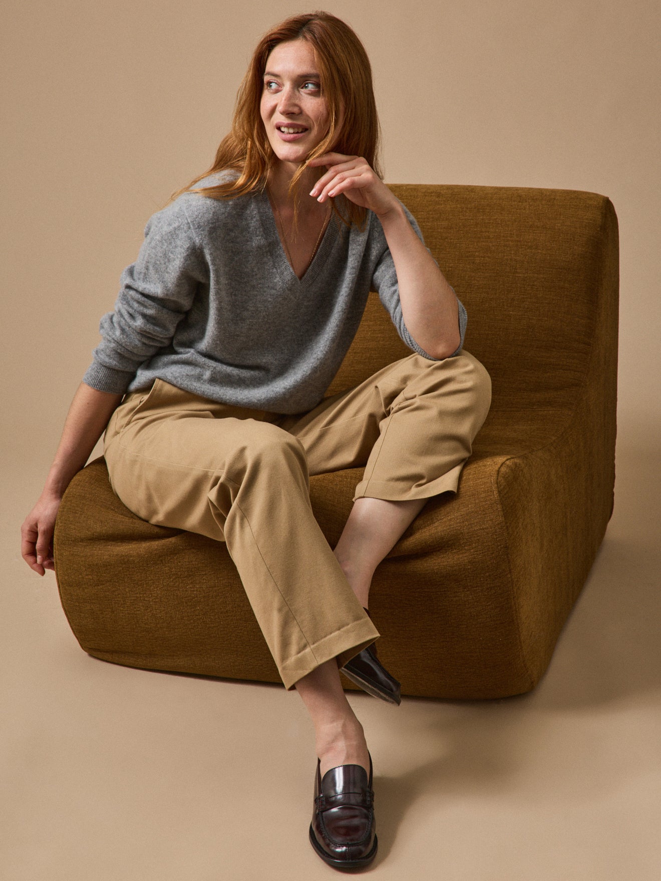 Women's V-neck sweater - The Cashmere Collection