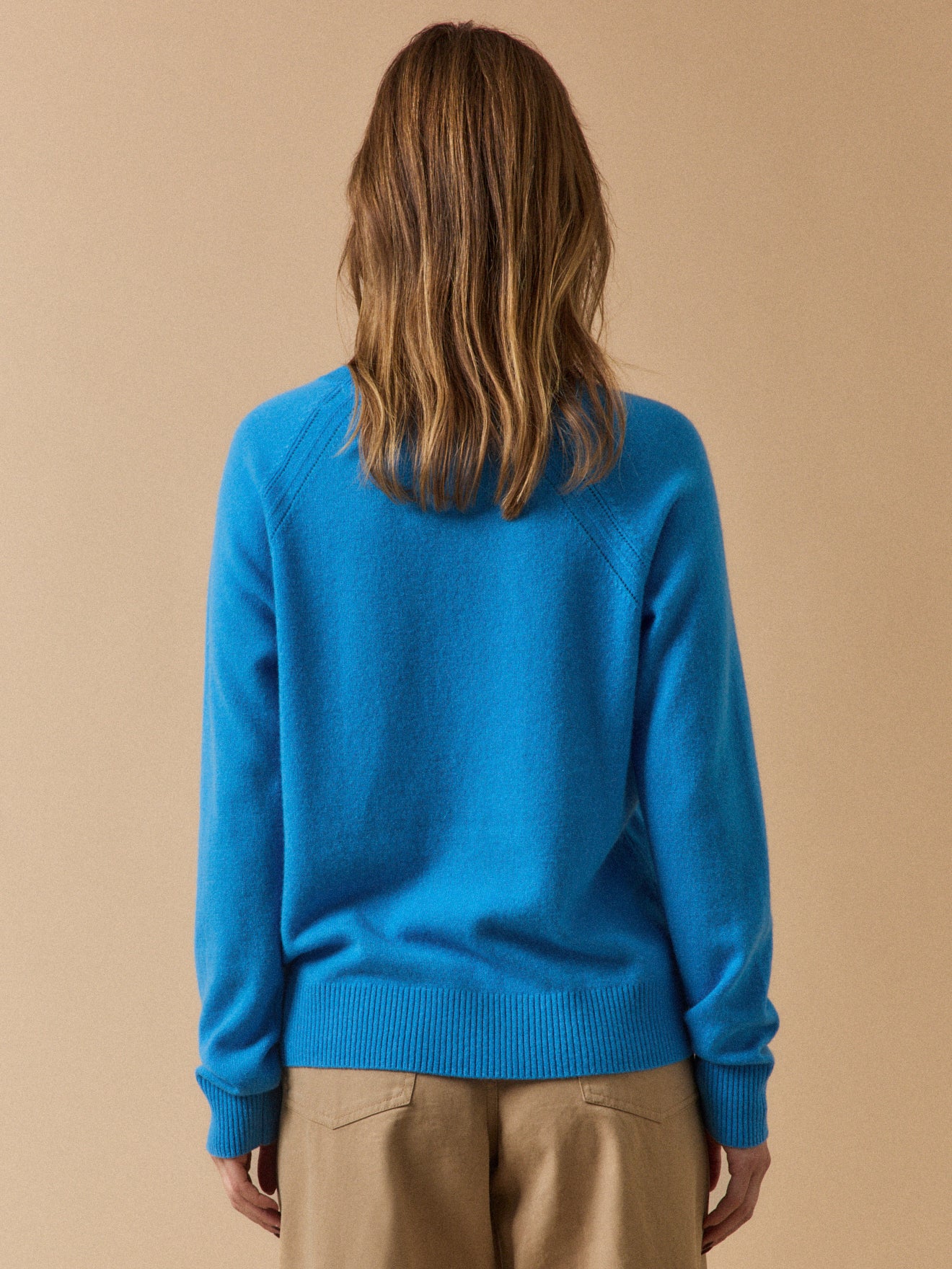 Women's sweater with round neckline - The Cashmere Collection