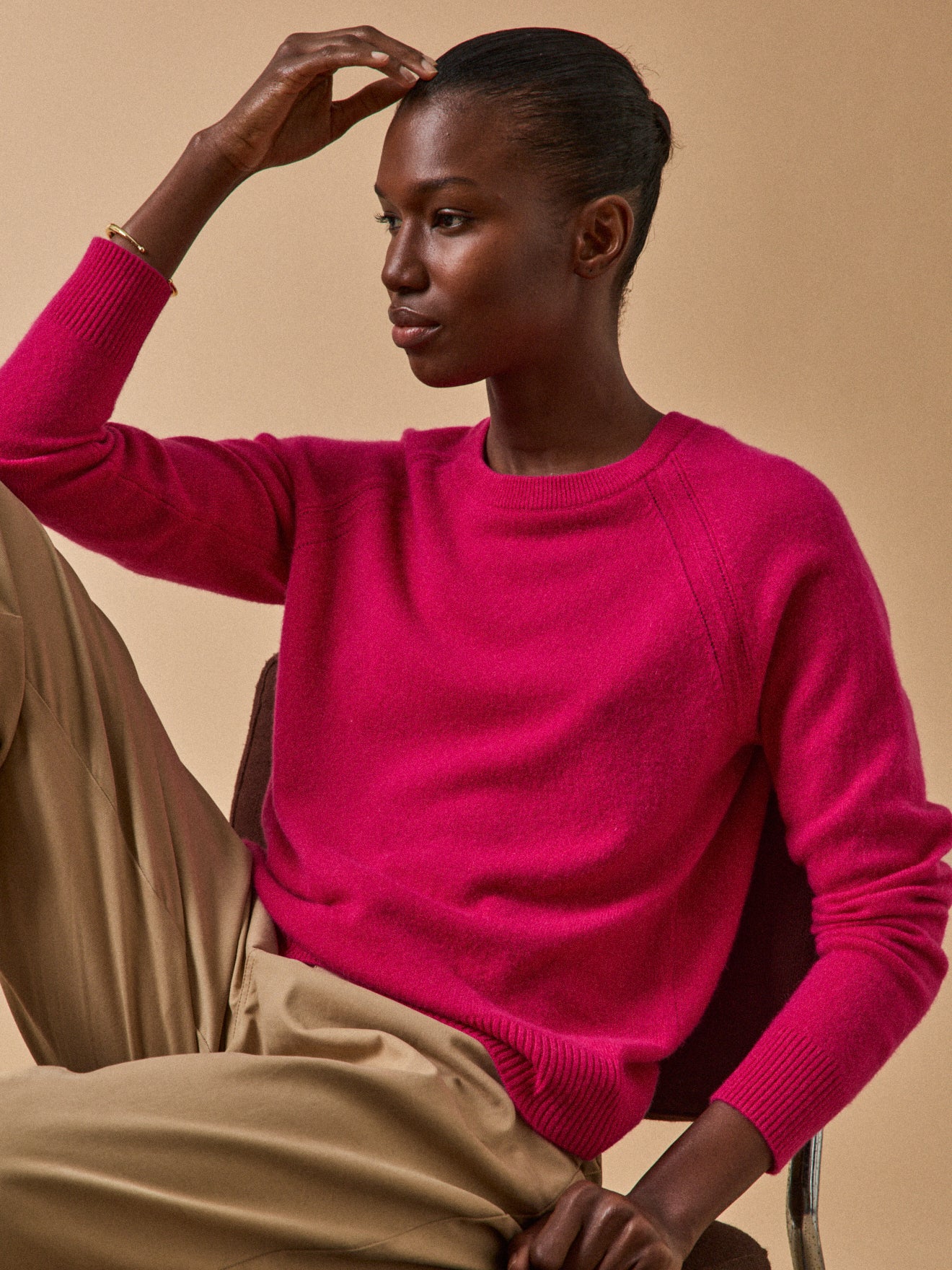 Women's sweater with round neckline - The Cashmere Collection