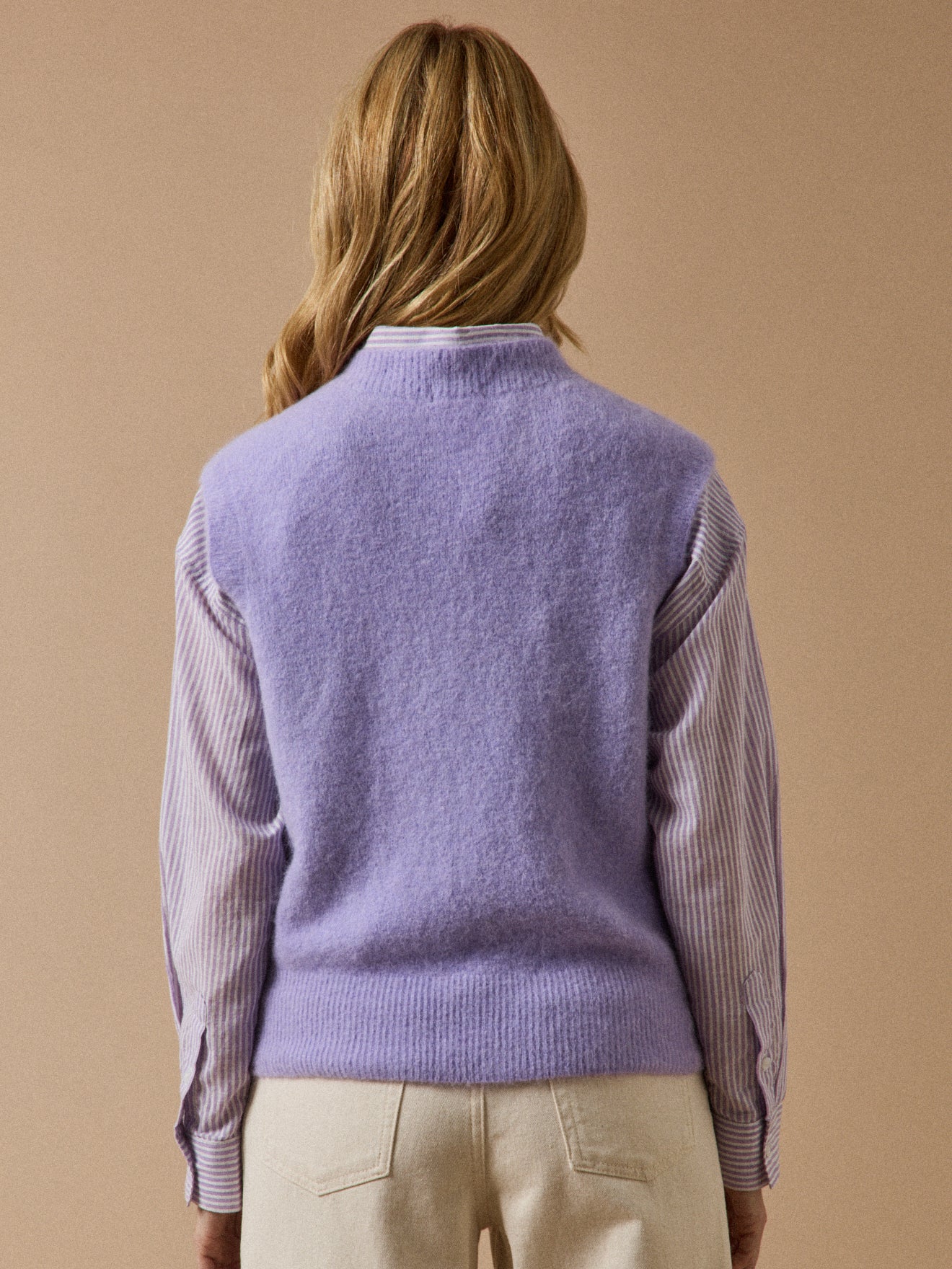 Women's sleeveless sweater in an alpaca blend