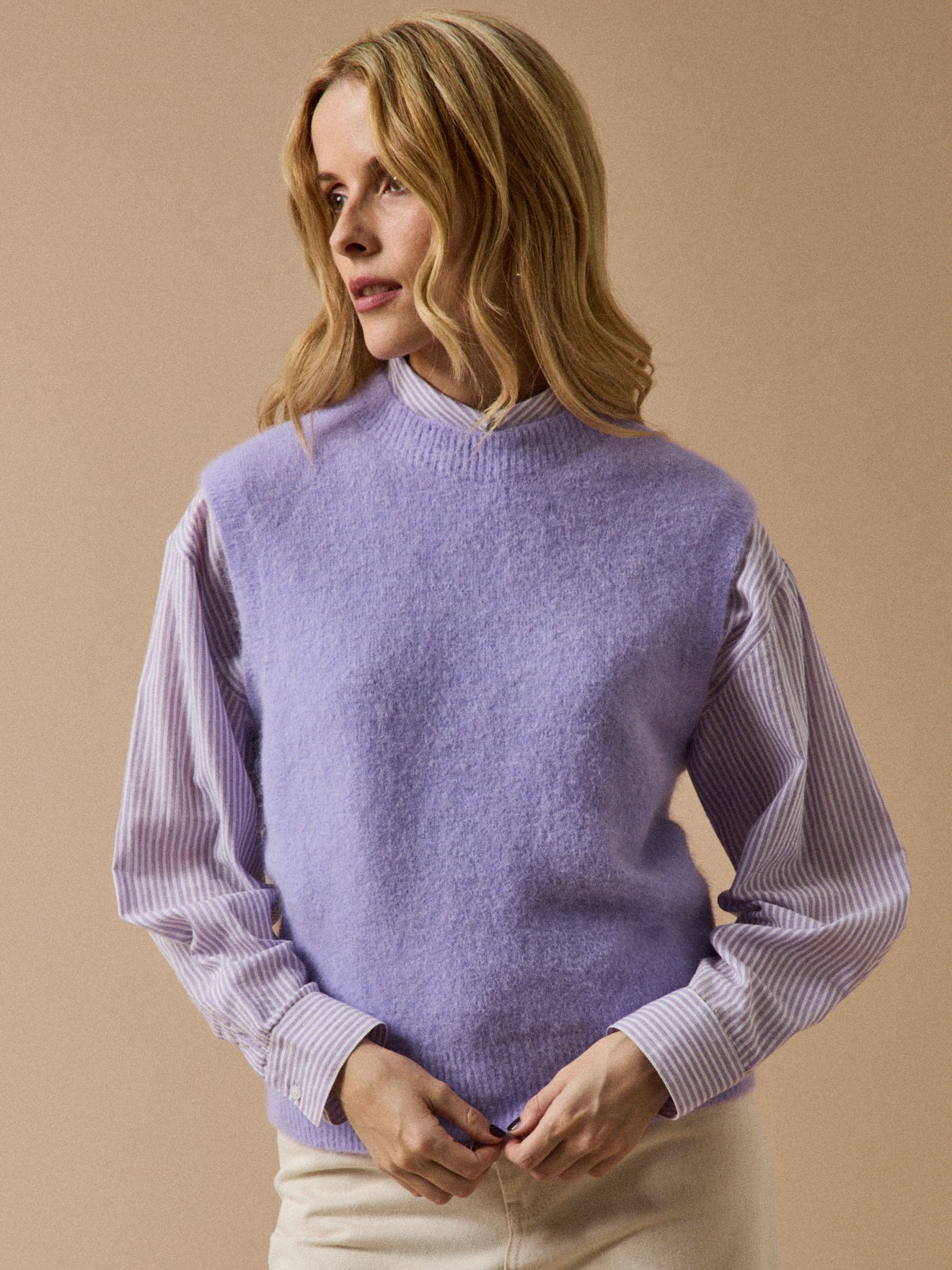 Women's sleeveless sweater in an alpaca blend