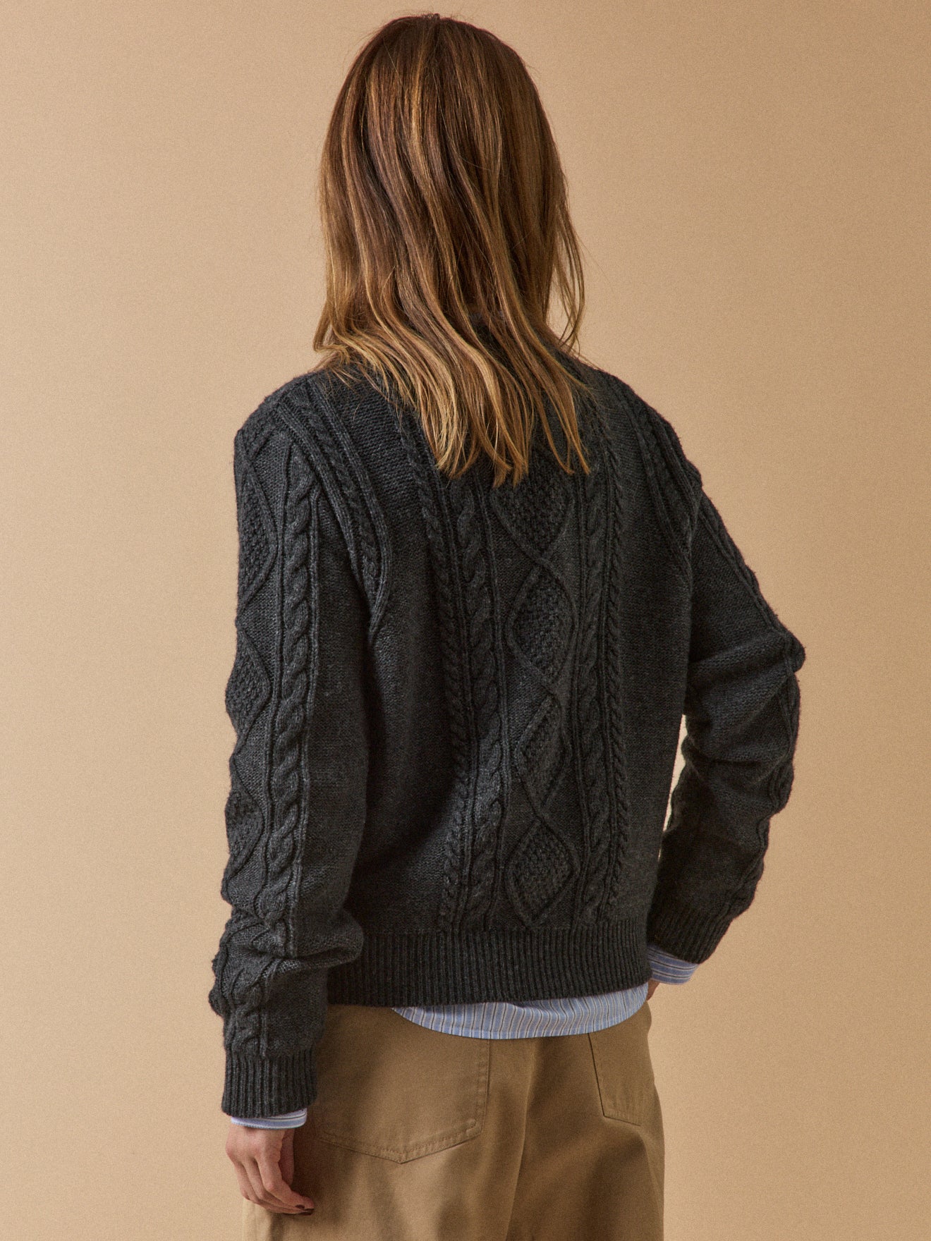 Pull torsades col rond femme