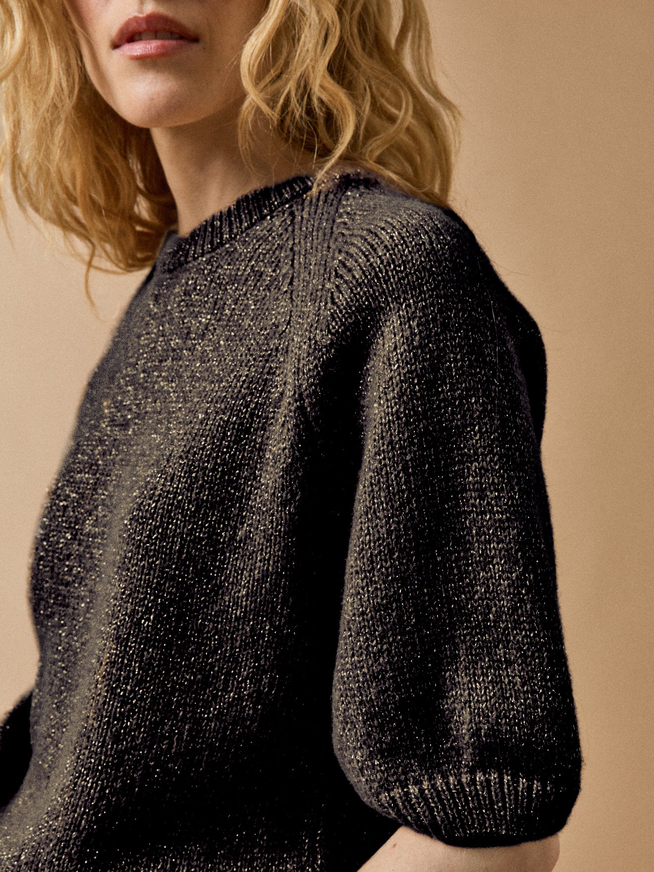 Women's short-sleeved iridescent sweater