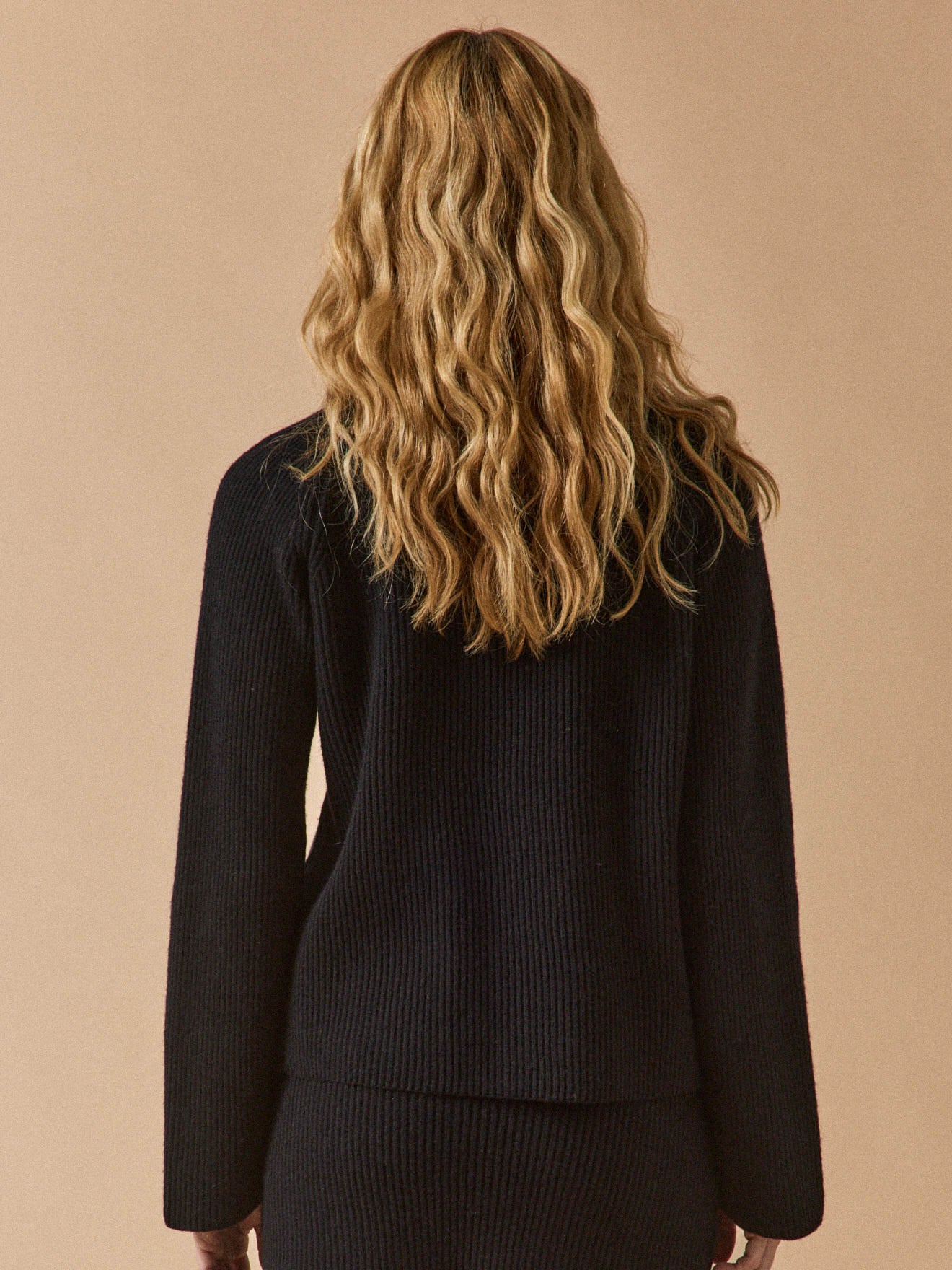 Women's wool-rich ribbed knit sweater