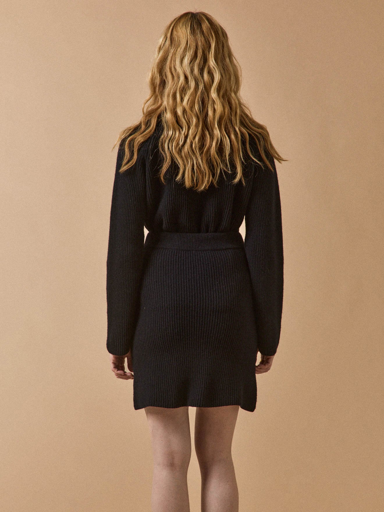 Women's wool-rich ribbed knit sweater