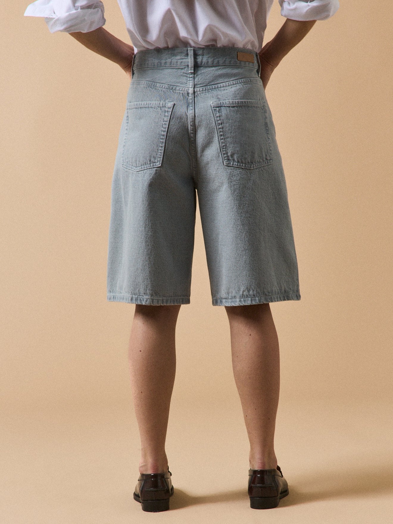 Women's denim Bermuda shorts made with organic cotton