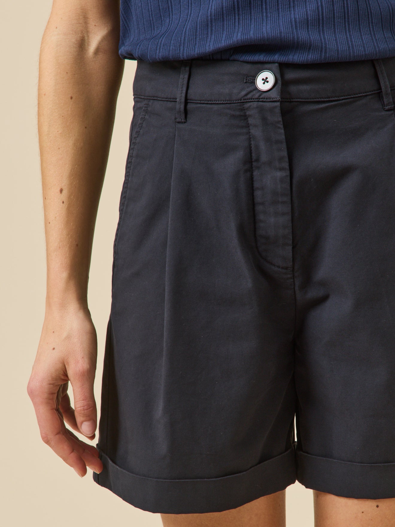 Short chino coton et lin femme