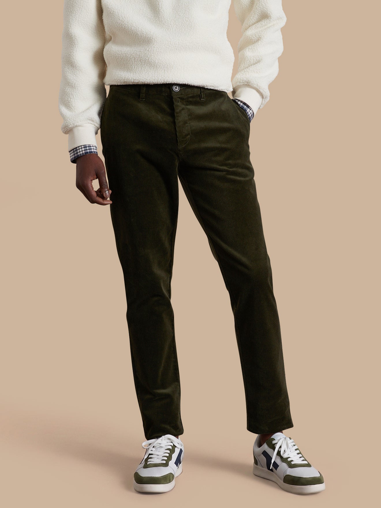 Men's regular fit corduroy chinos