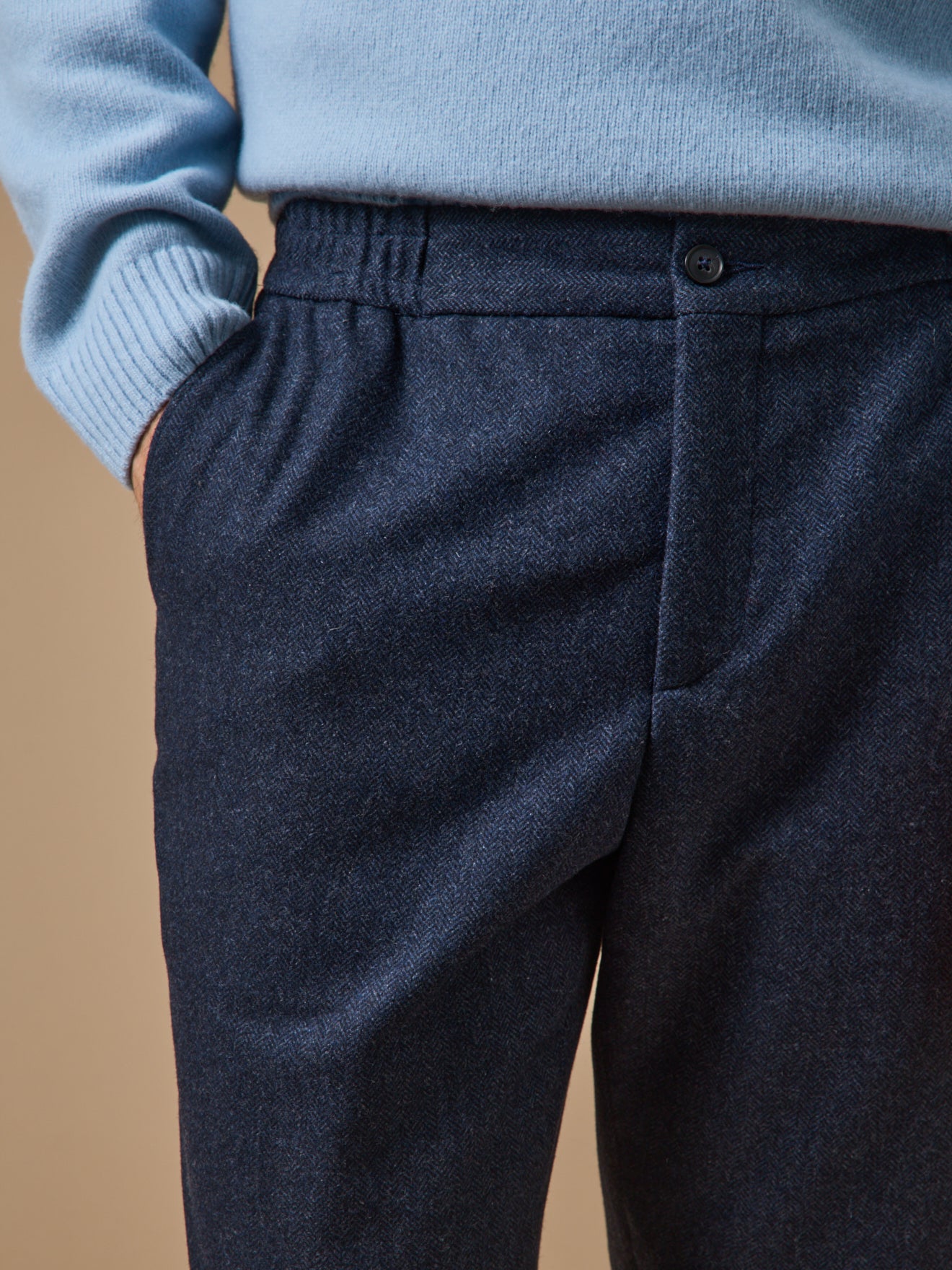 Men's woolen trousers with elastic waist
